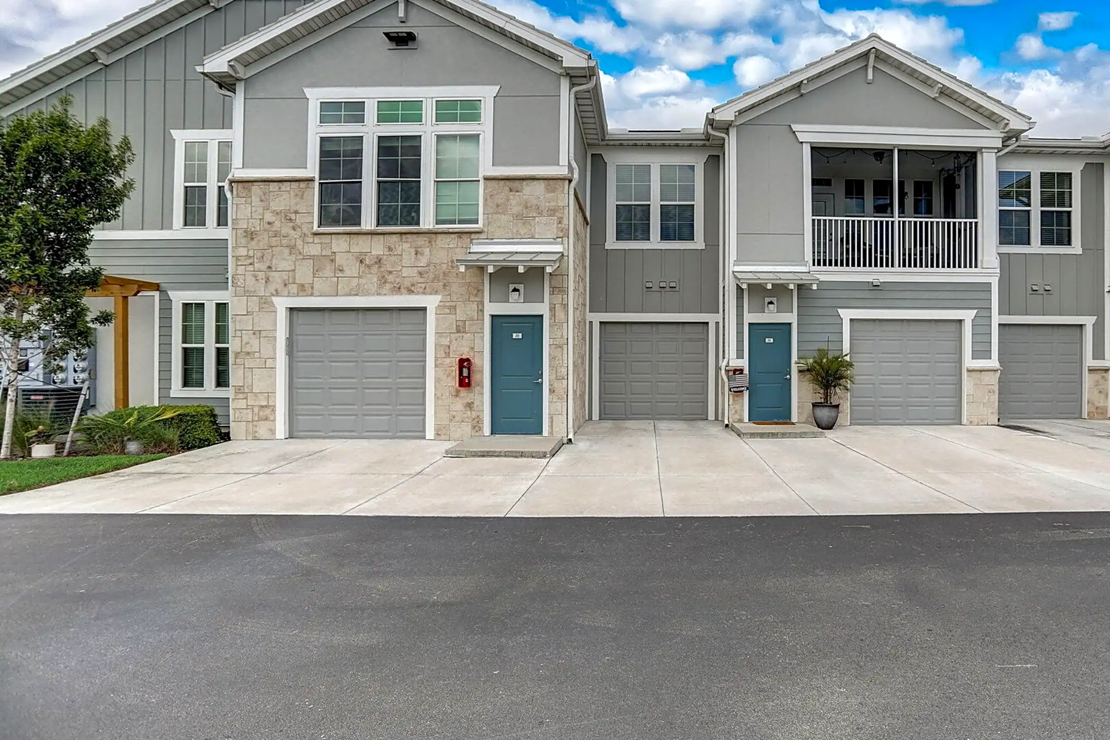 Springs at Hammock Cove 4360 Petal Drive Naples, FL Apartments for