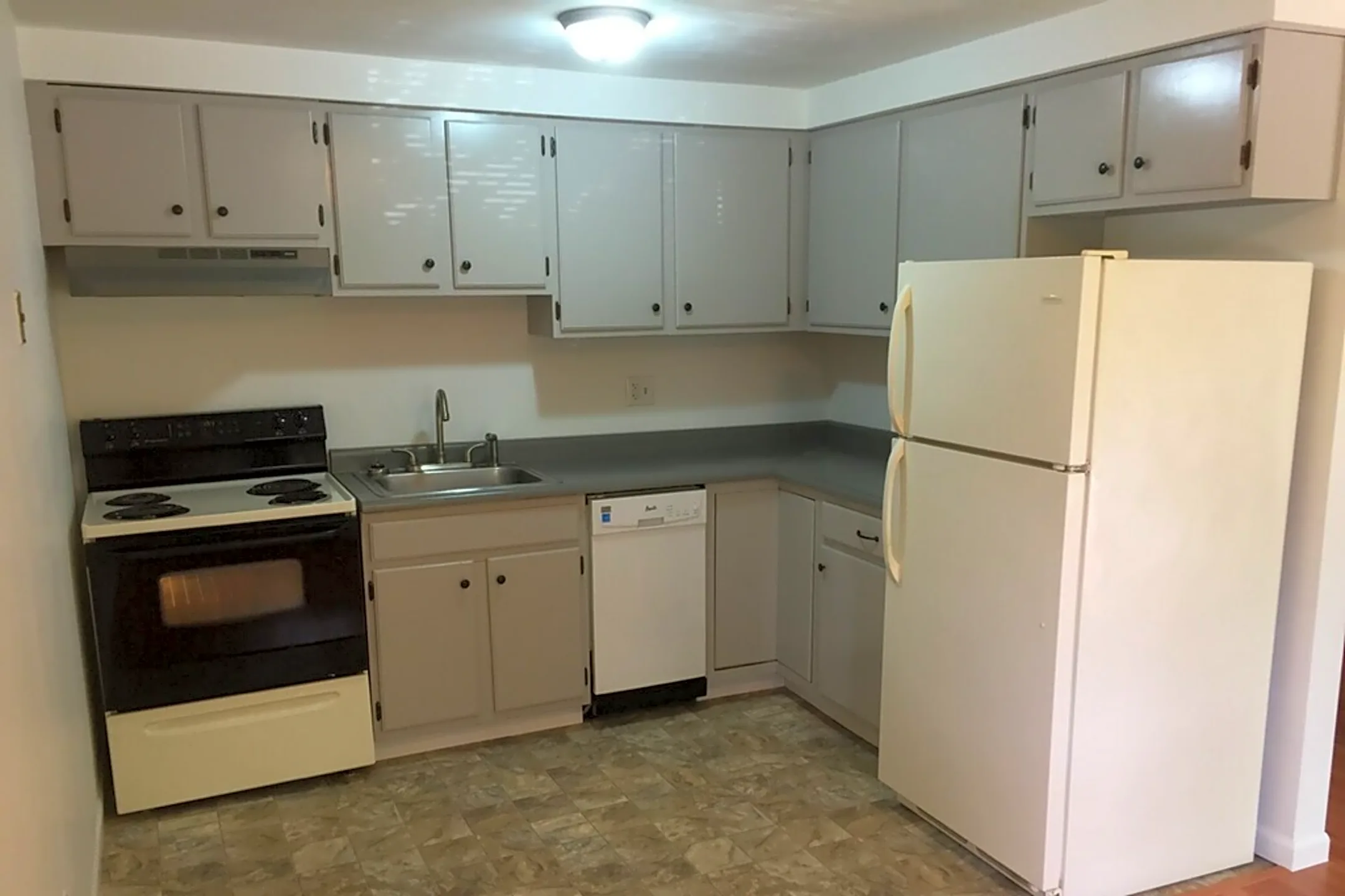 Hickory Estates 163 Hickories Park Rd Owego, NY Apartments for Rent