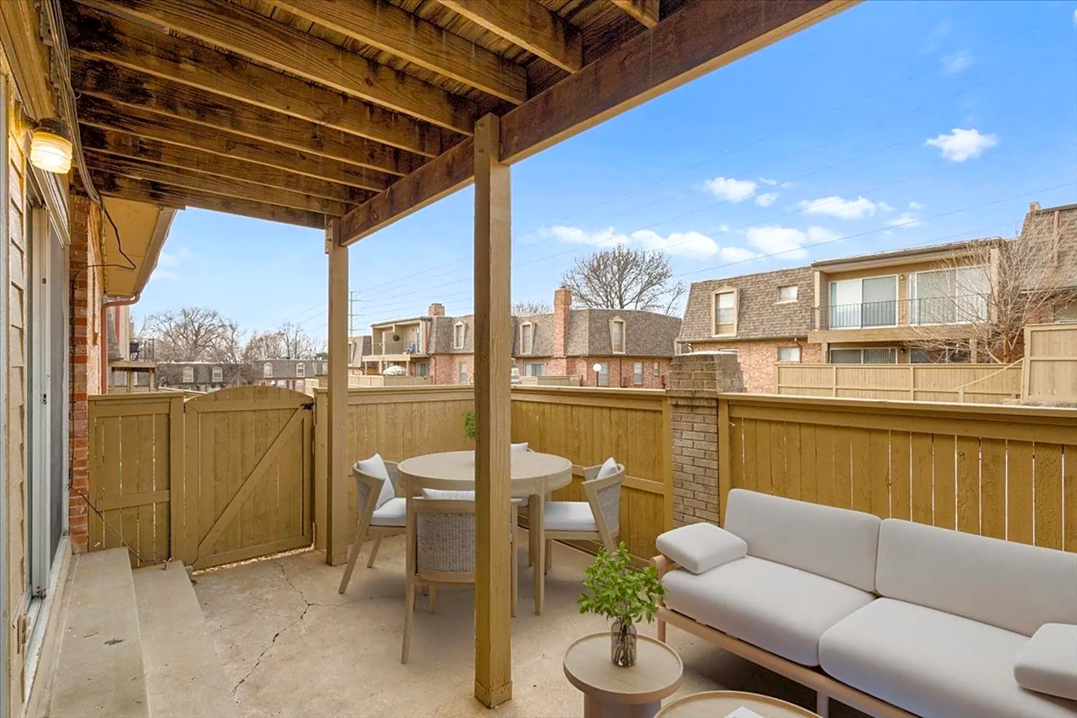 Louisburg Square Apartments & Townhomes 9301 Santa Fe Ln Overland