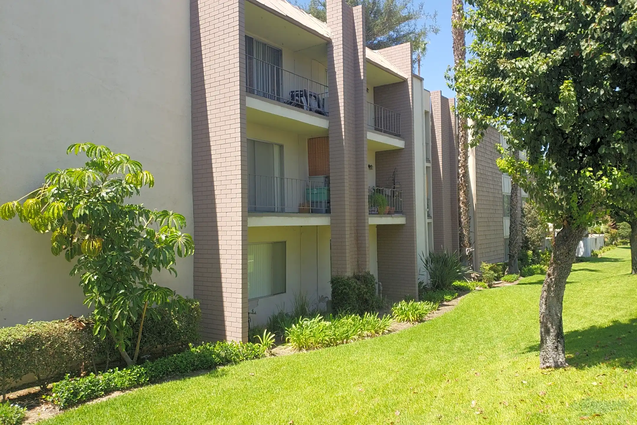 Kimberly Apartments, The 475 E Cypress Ave Redlands, CA Apartments for Rent Rent.