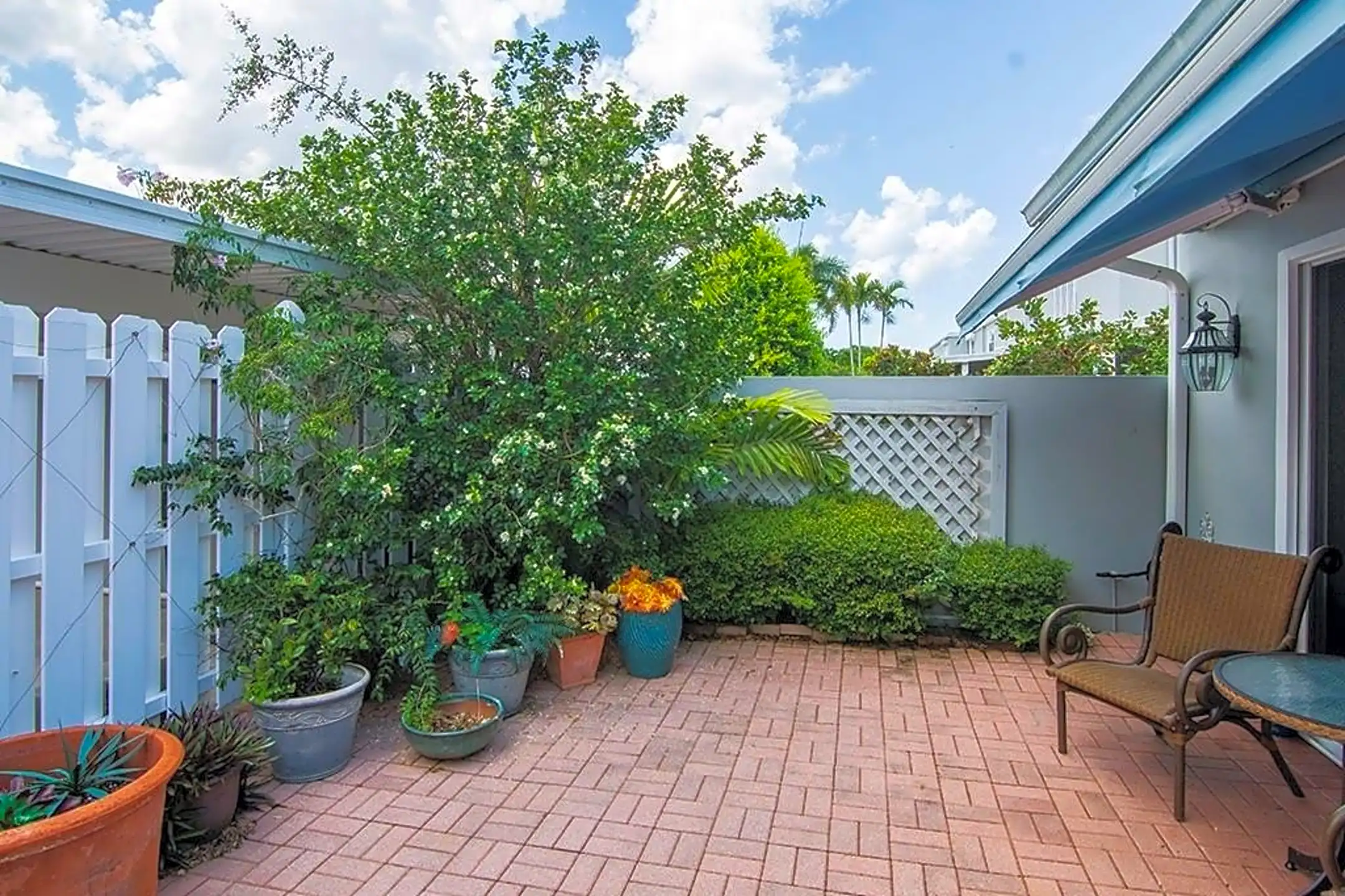 Patio / Deck - 2701 Ocean Dr #1A - Vero Beach, FL