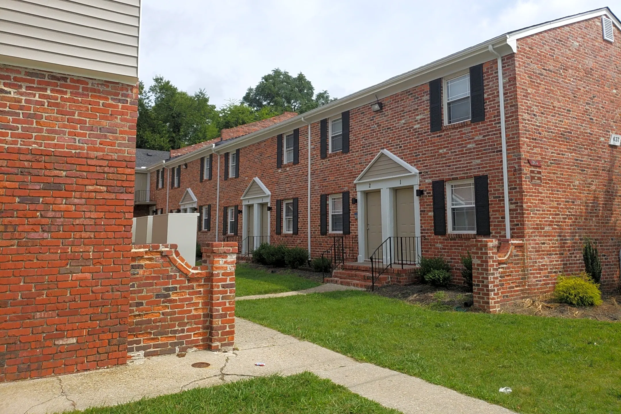 Commerce Street Townhomes Apartments Petersburg, VA 23803