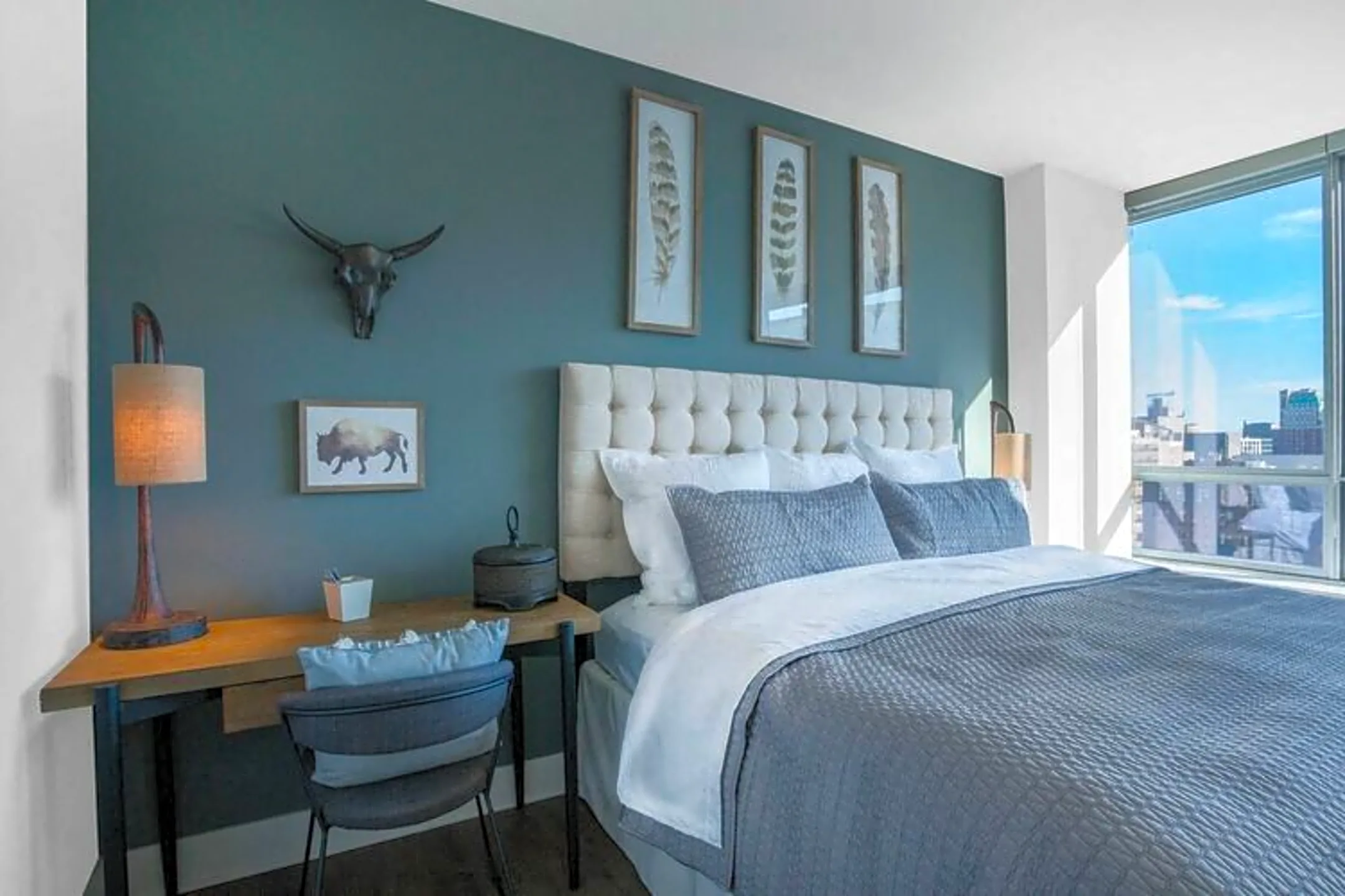 Bedroom - Alta Roosevelt - Chicago, IL