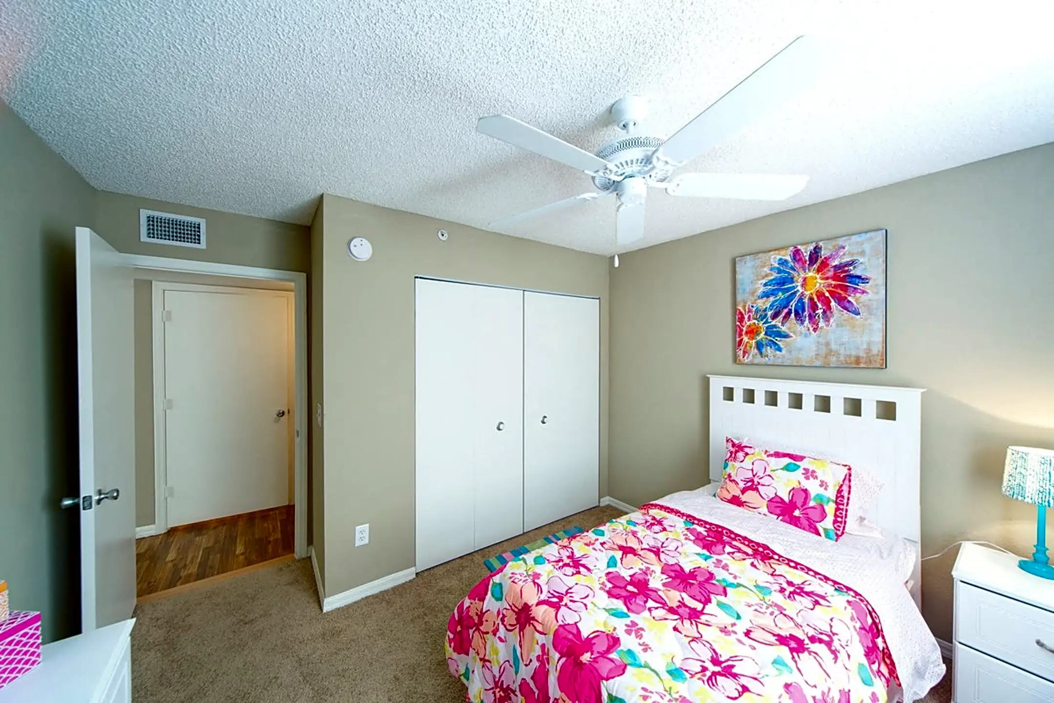 Gregory Cove 5601 Edenfield Rd Jacksonville, FL Apartments for Rent