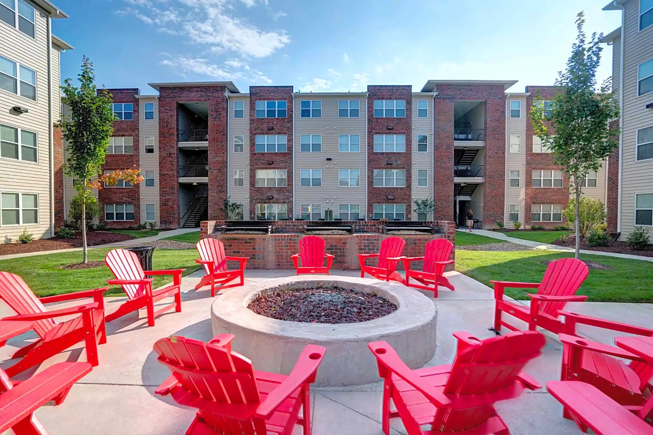 The Reserve At Greensboro Per Bed Lease Greensboro, NC 27406