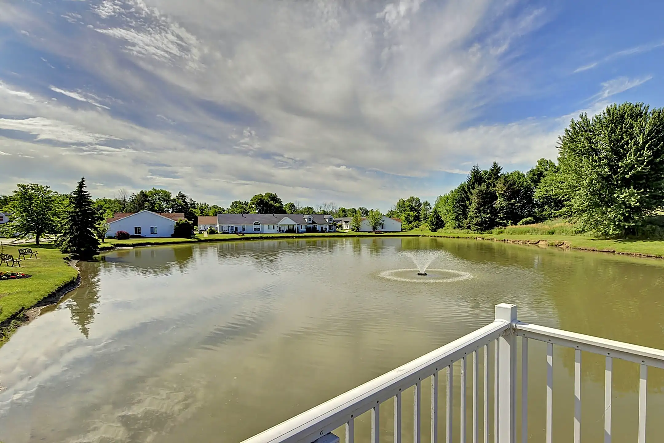 Lake Park Village 1738 State Route 303 Streetsboro, OH Apartments