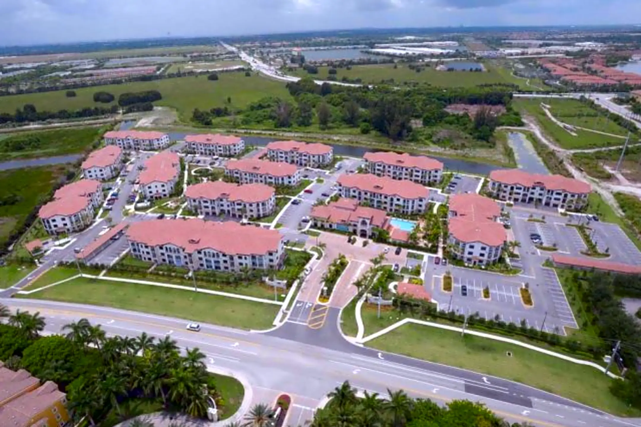 Community Signage - AMLI Miramar Park Apartments - Miramar, FL