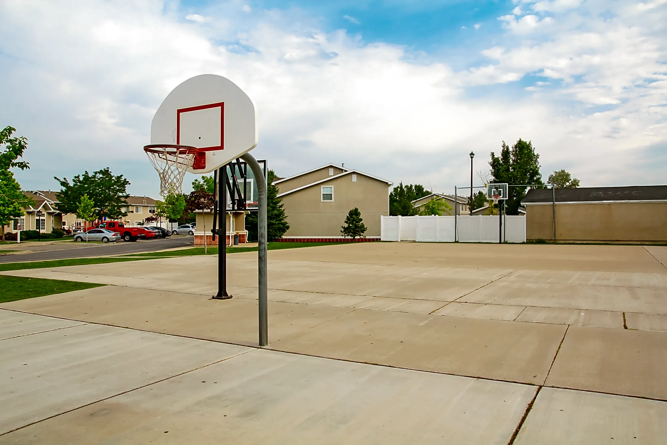 Basketball Court - Oakstone/ Country Oaks - Clearfield, UT