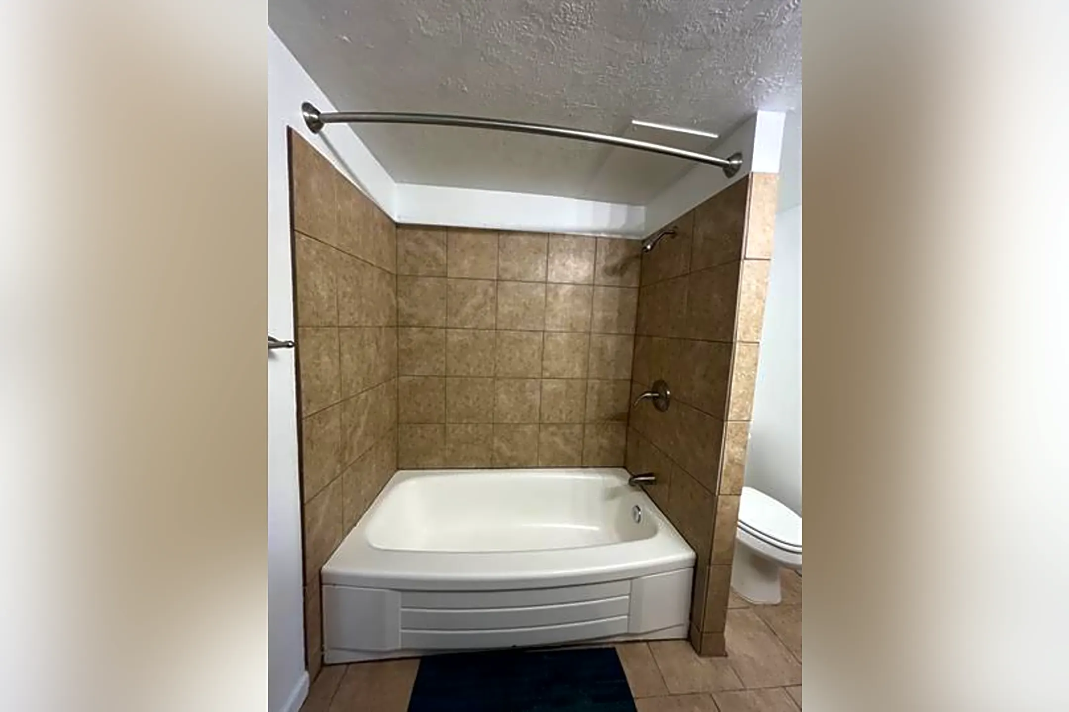 Bathroom - 710 E 200 S - Salt Lake City, UT