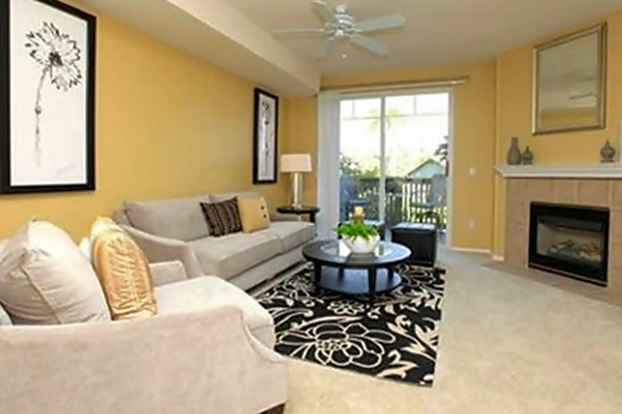 Arbors Parc Rose 1500 Tulipan Circle Oxnard, CA Apartments for Rent