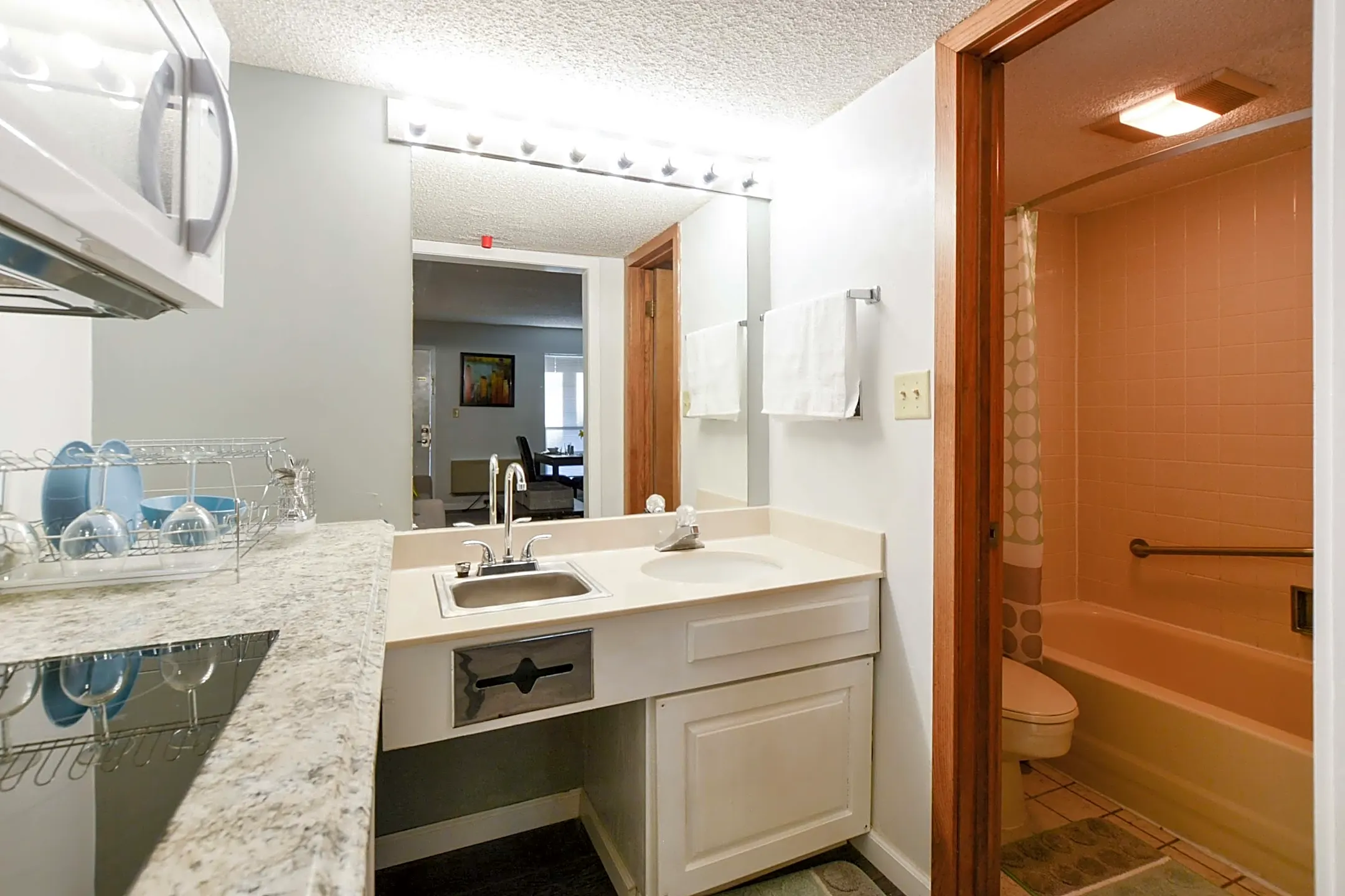 Plato's Cave Branson, MO 65616