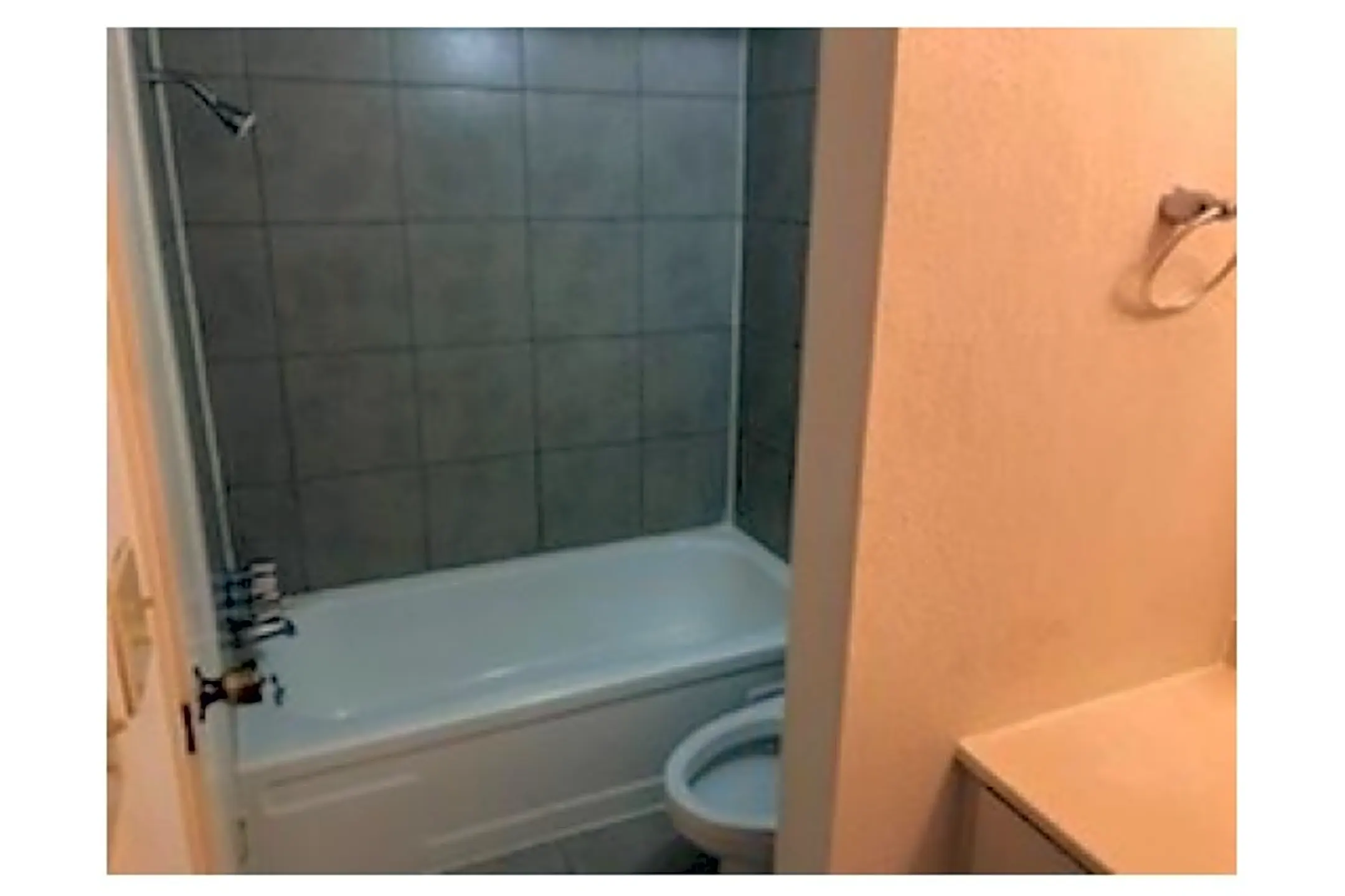 Bathroom - The Vines Apartments - Oklahoma City, OK