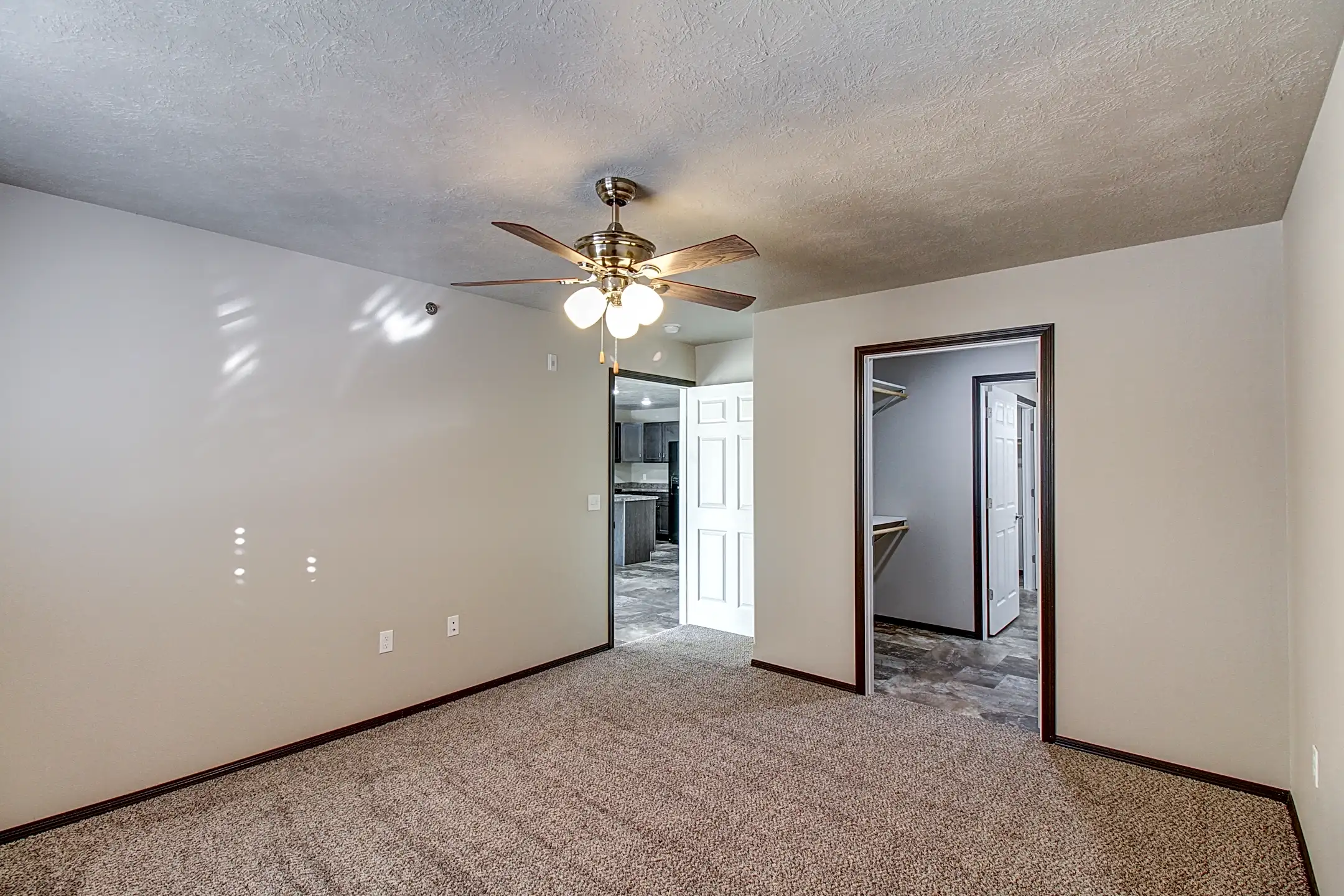 Tigerway Townhomes 284 Tigerway Court Harrisburg, SD Apartments for