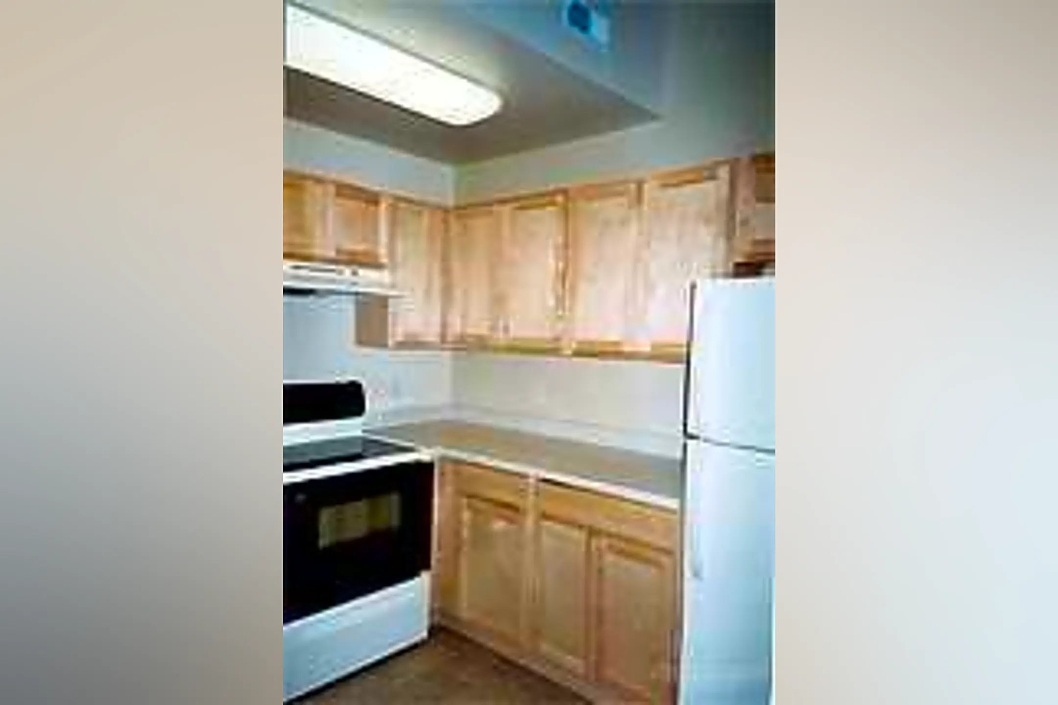 Kitchen - Winchester Apartments - Perrysburg, OH