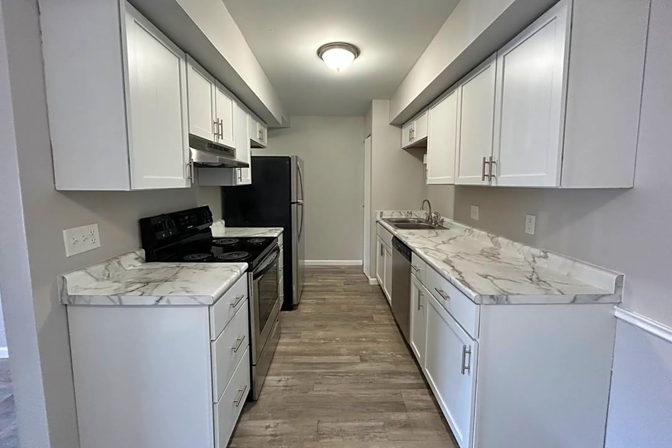 Kitchen - Secor Flats - Toledo, OH