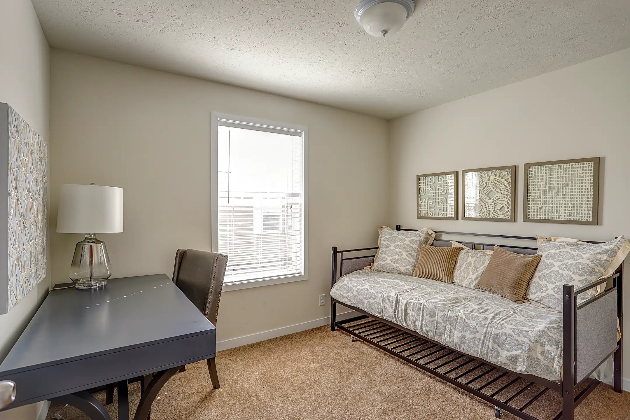 The Reserves 3977 Sherwood Lakes Blvd Jackson, MI Apartments for