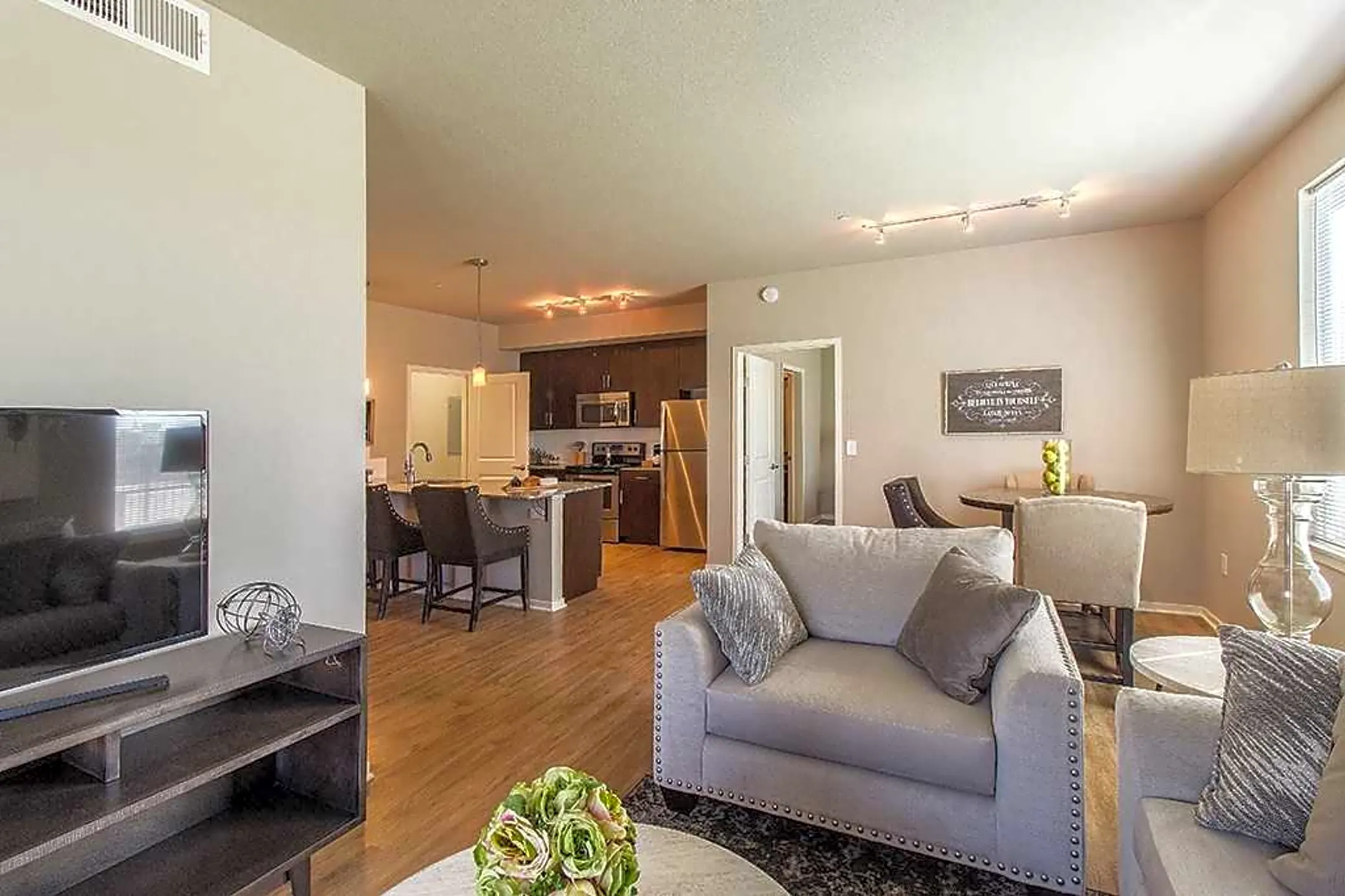 The Vue Luxury Apartment Homes Apartments - Wichita, KS 67205