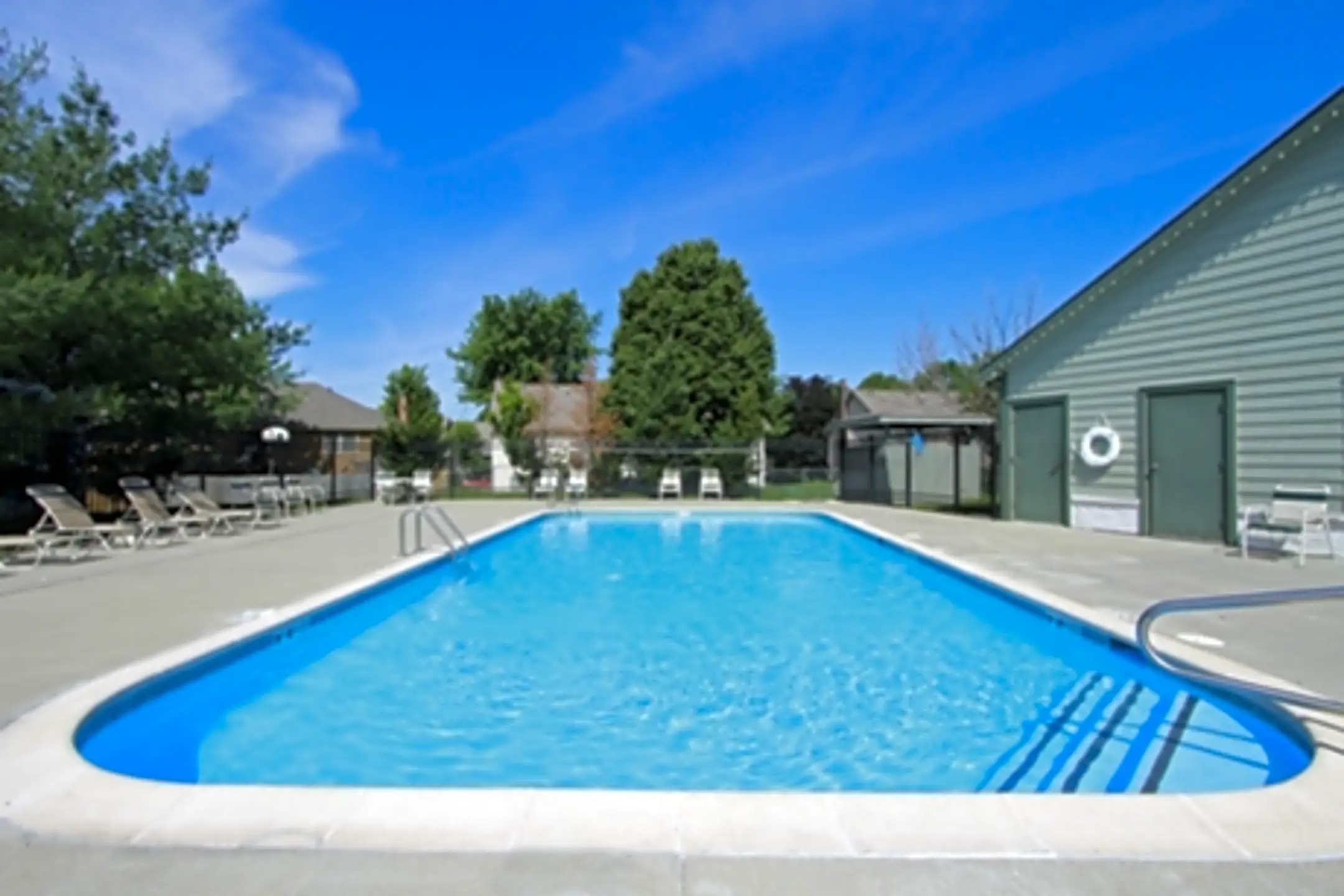 Cottonwood Park Apartment Homes Shawnee, KS 66216