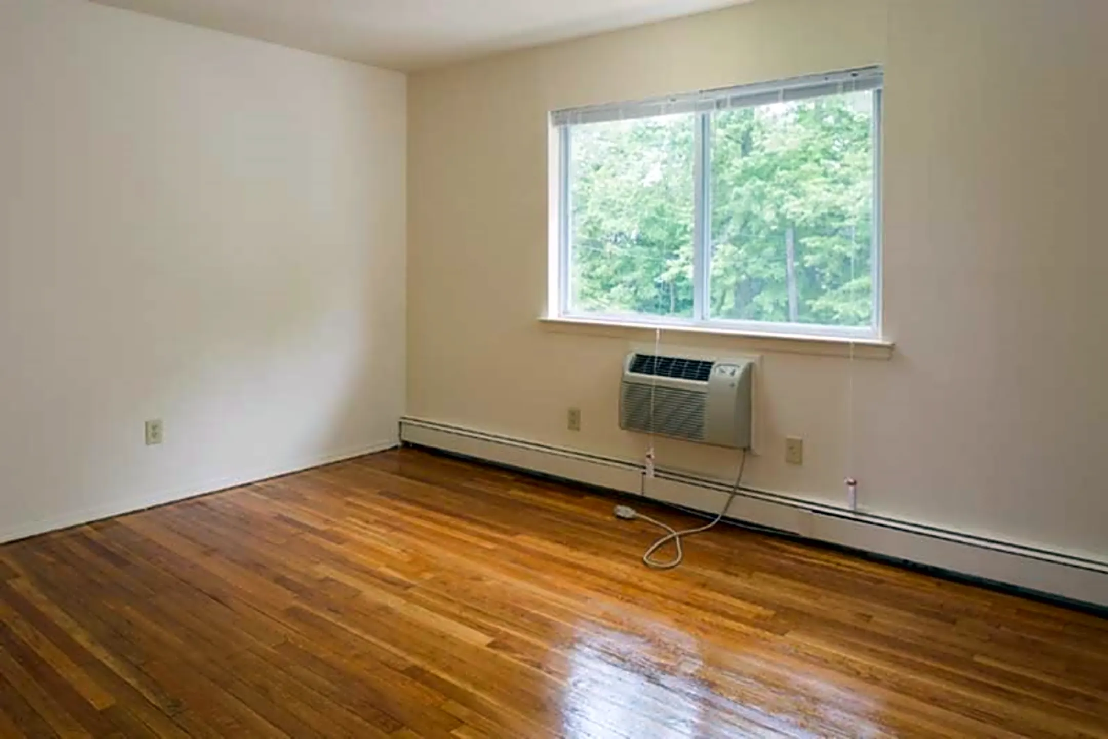 Brookfield Gardens 34 Western Ave Ewing, NJ Apartments for Rent Rent.