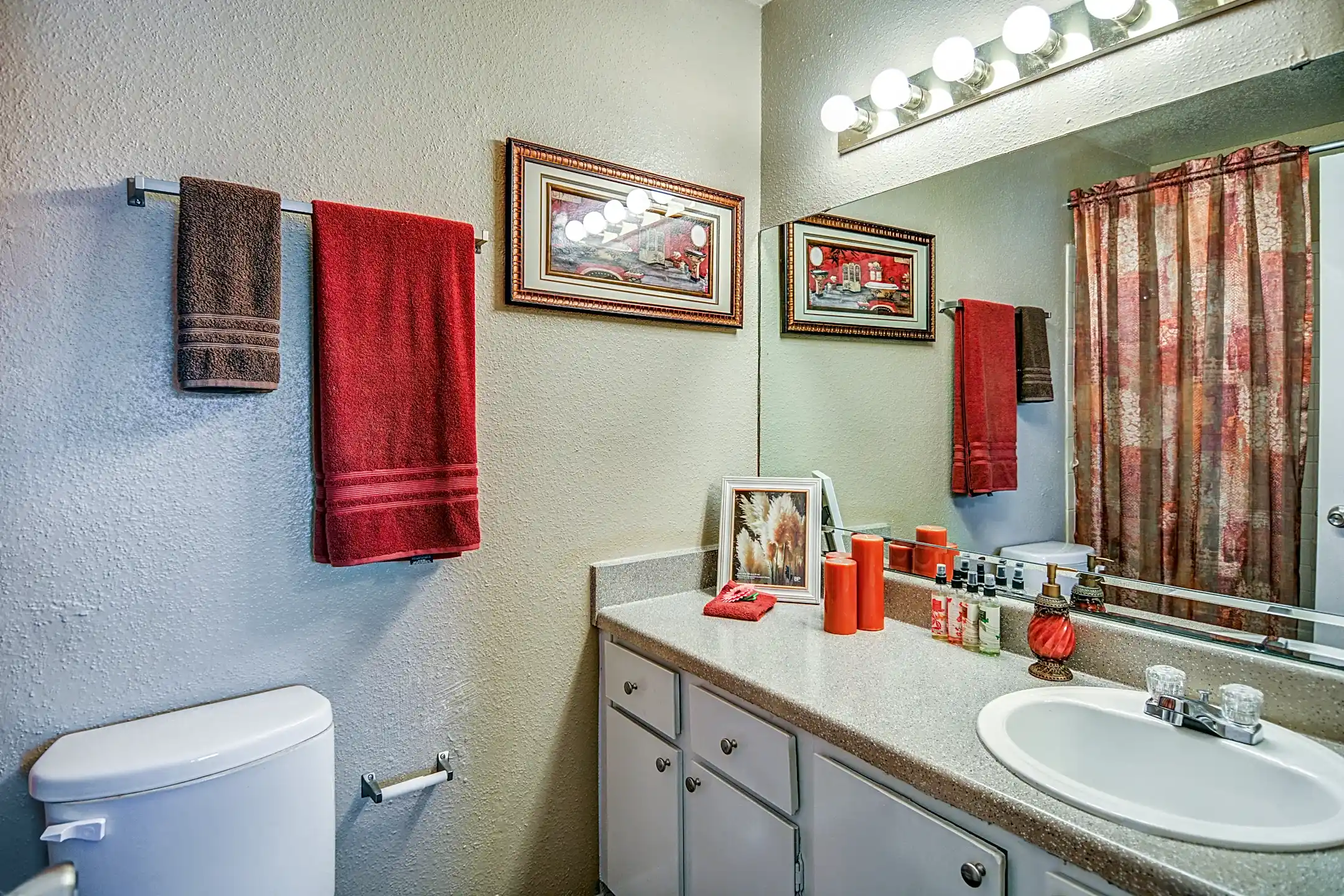 Gables at Richmond Houston, TX 77063