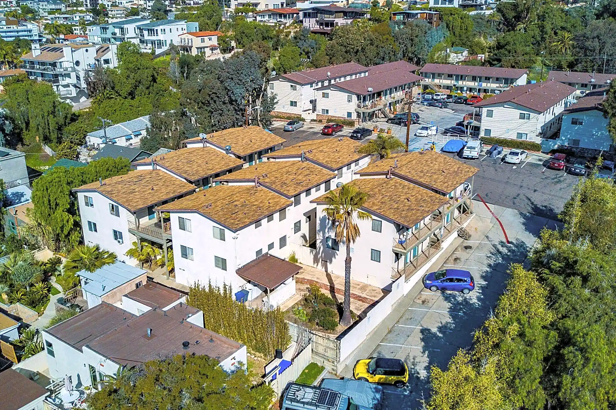 Building - Overlook Point Apartments - San Diego, CA