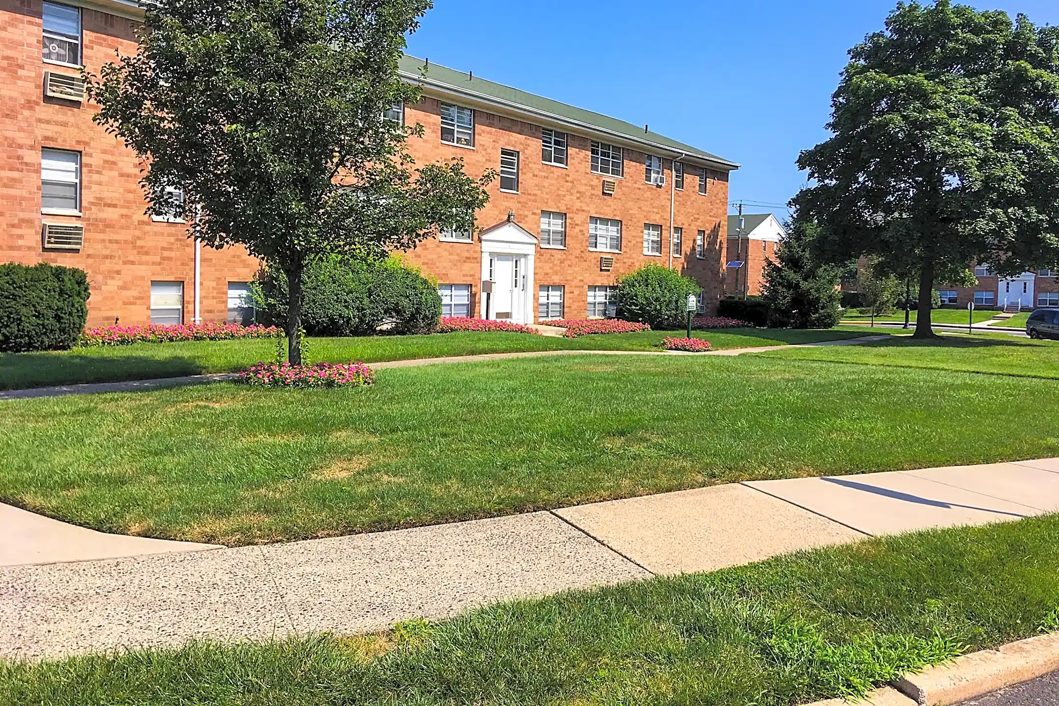 Jasontown Apartments 1 Stevens Rd Wallington, NJ Apartments for