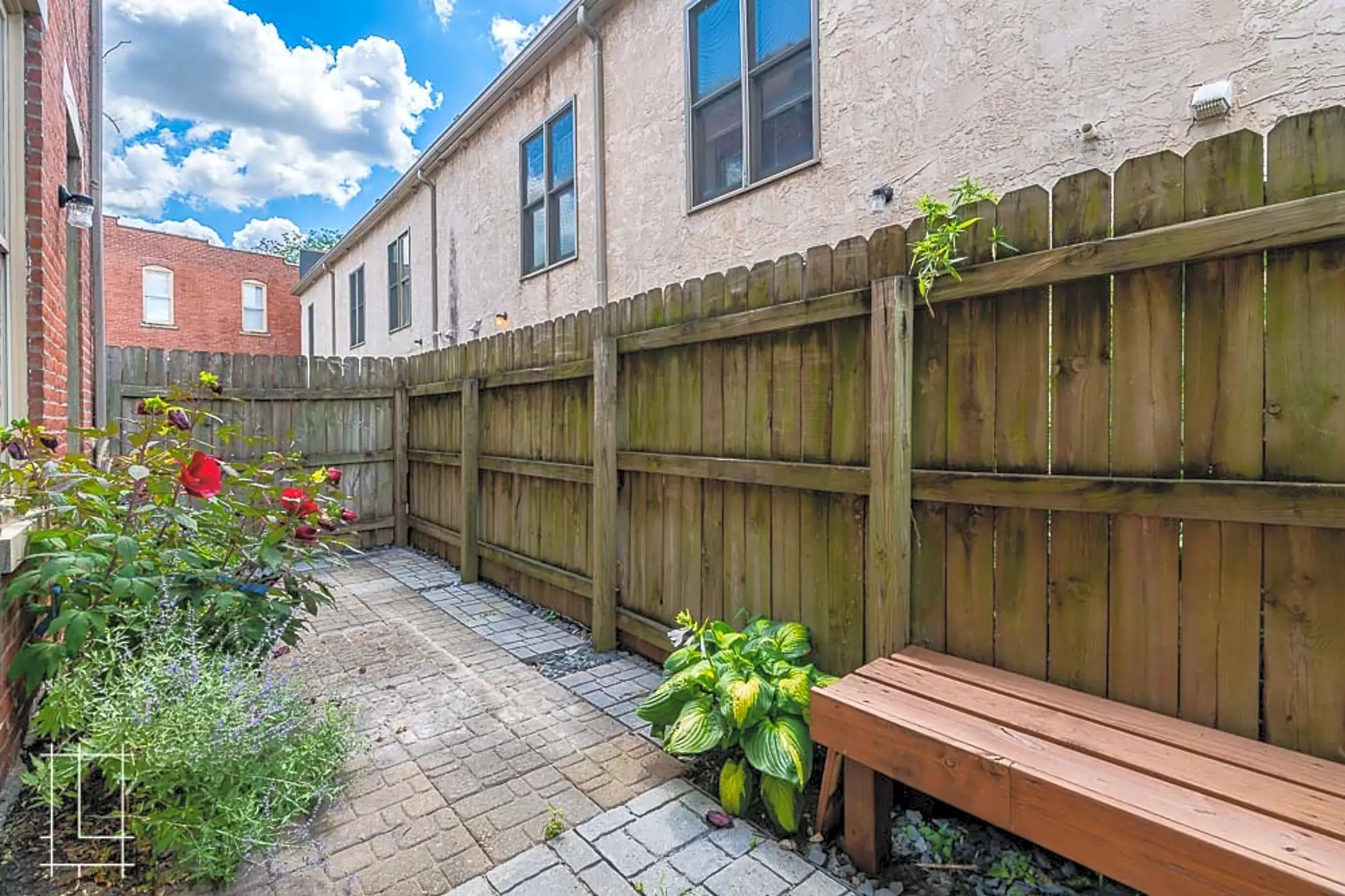 Lykens Companies Apartments Columbus, OH 43201