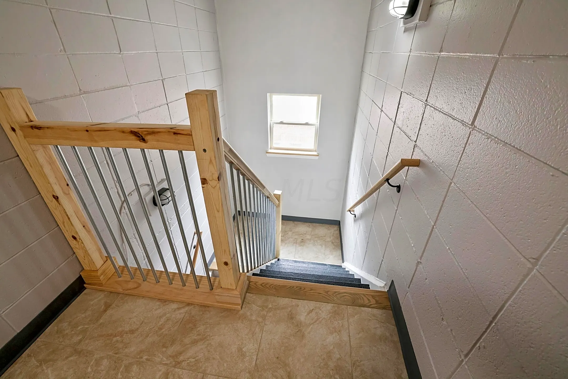 1580 E Mound St - Columbus, OH