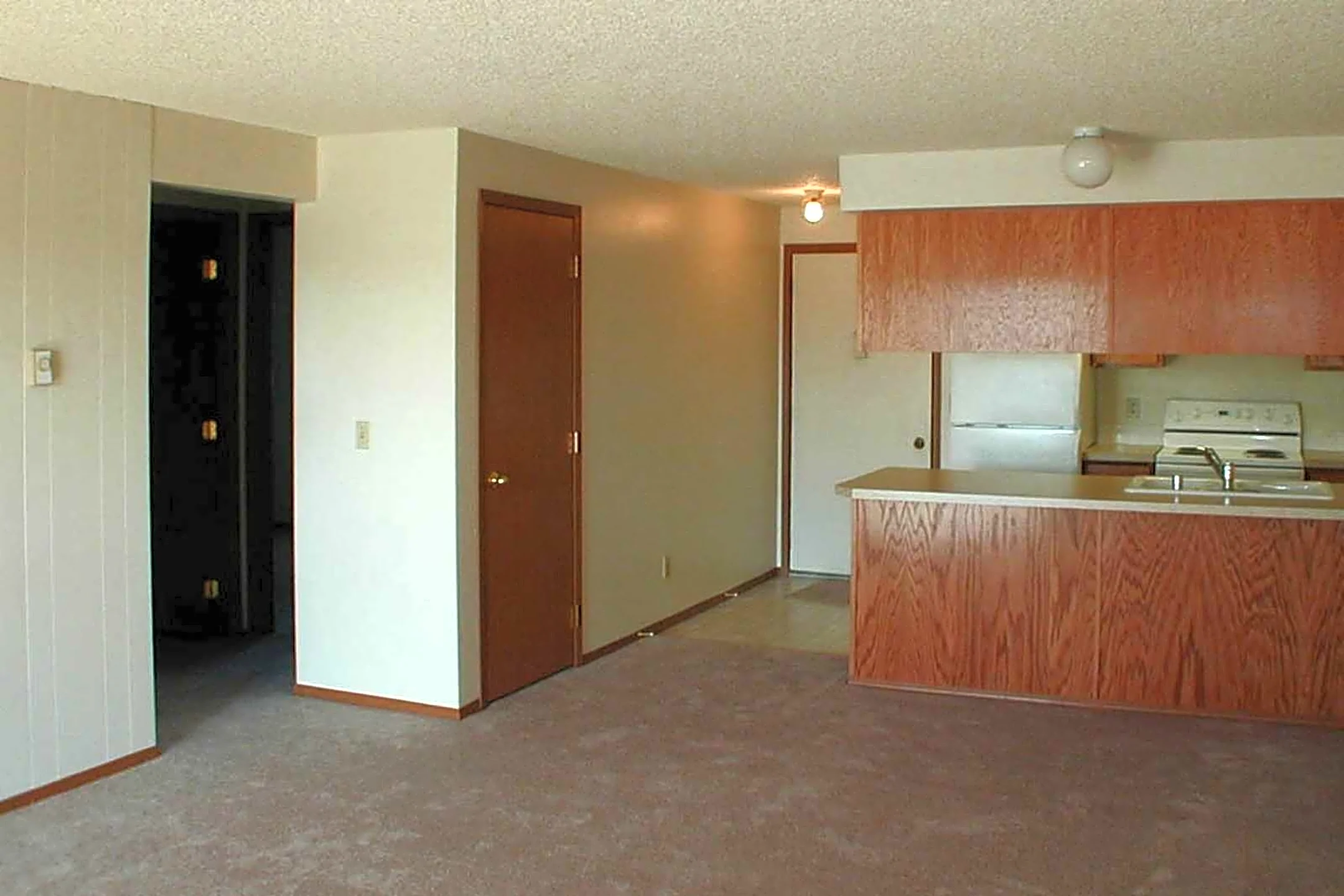 Center Court Apartments Spokane WA 99208