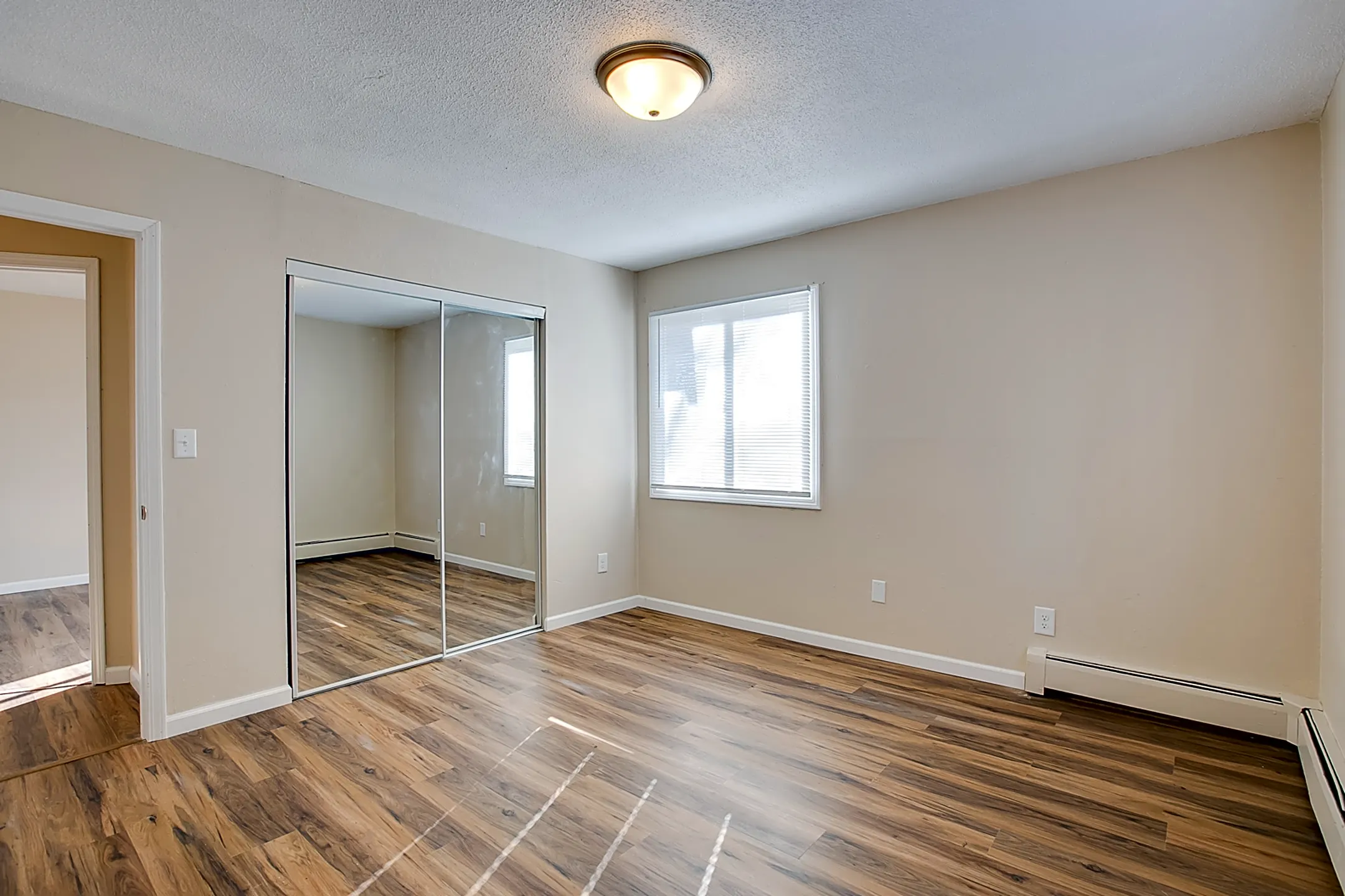 Living Room - 1337 Arkwright St N - Saint Paul, MN
