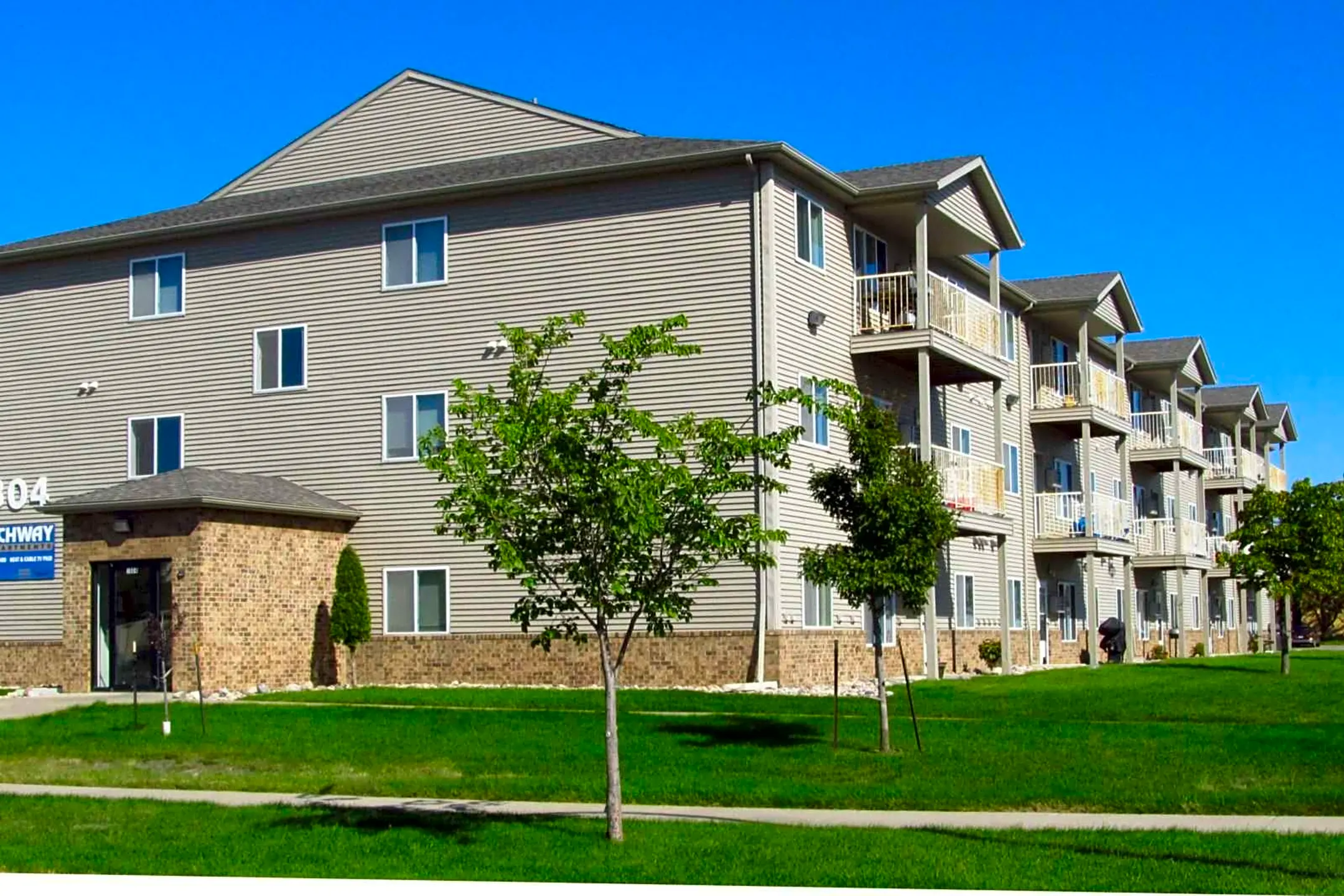 Archway Apartments - Fargo, ND 58103