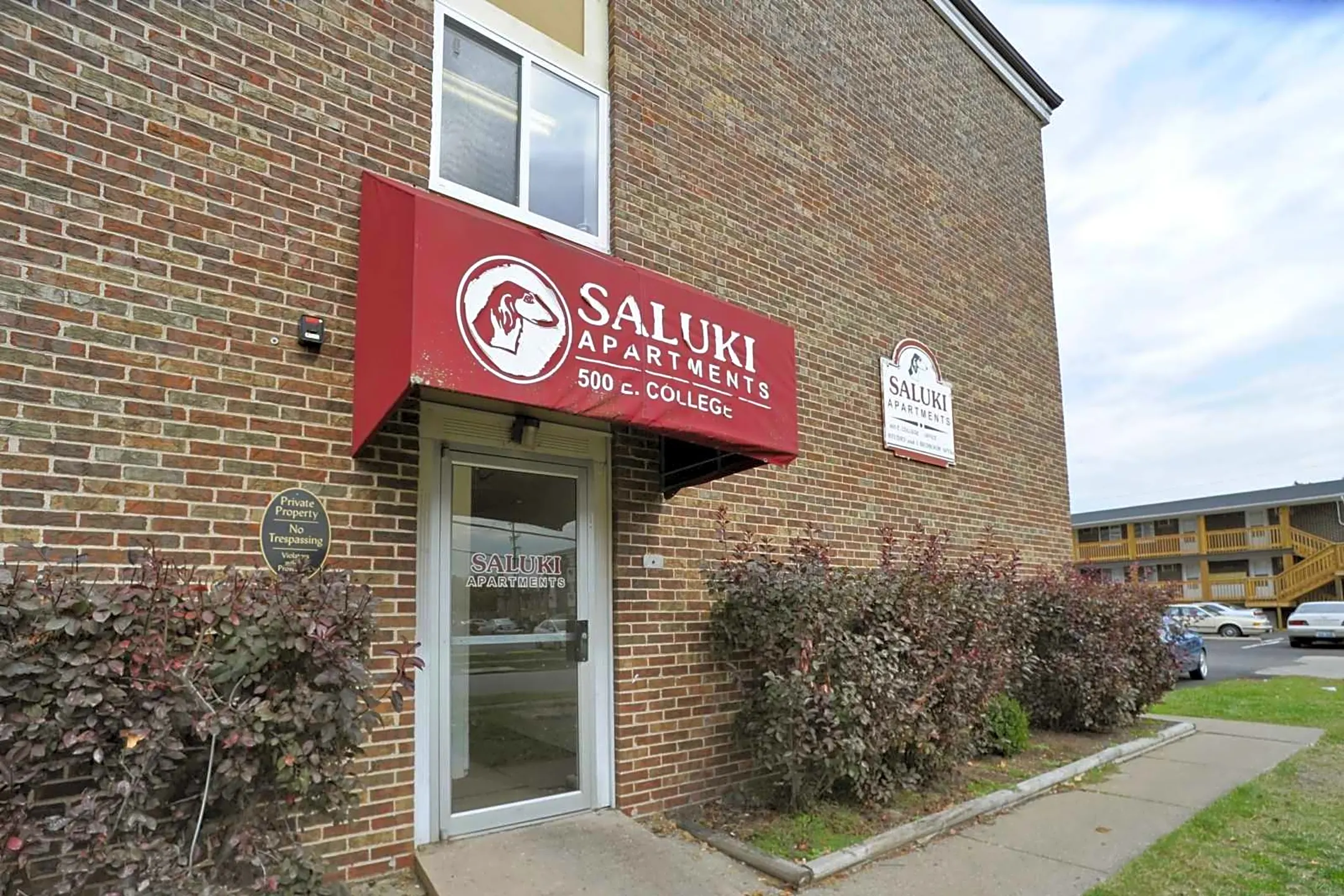 Saluki Apartments - 405 E College St | Carbondale, IL for Rent | Rent.