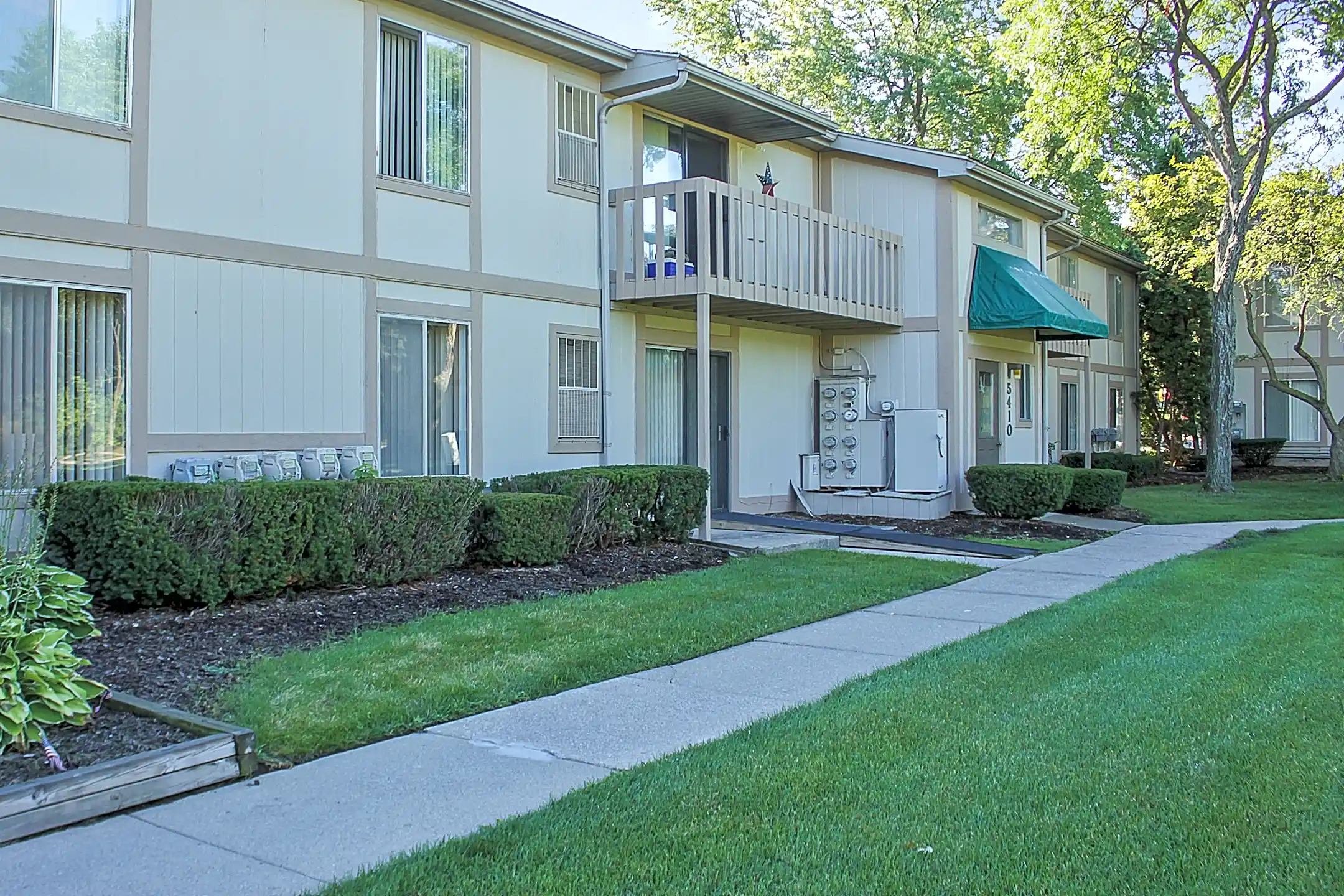 Maple Park Terraces Apartments Flint, MI 48507