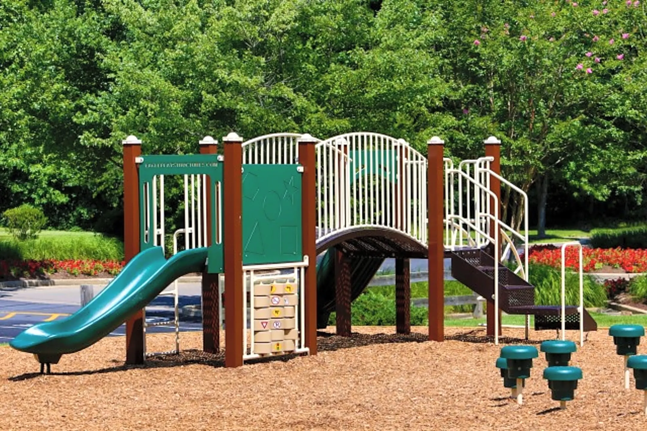 Playground - Glen Oaks - Greenbelt, MD