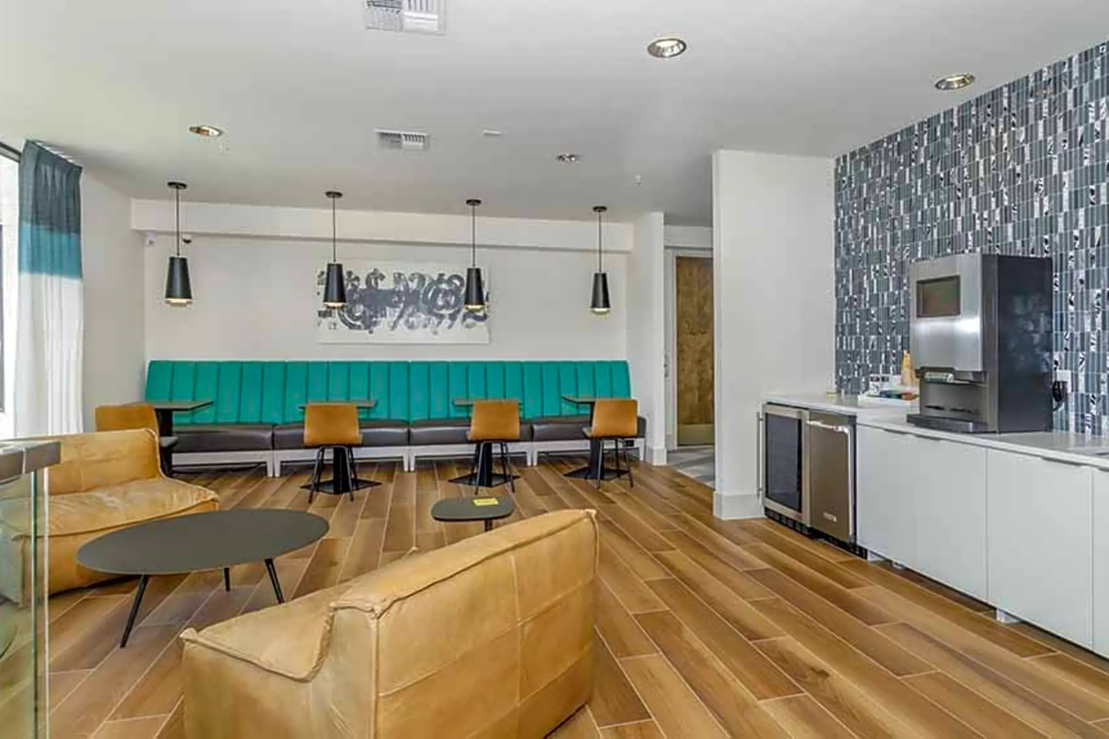 Living Room - The Press Apartments - Sacramento, CA