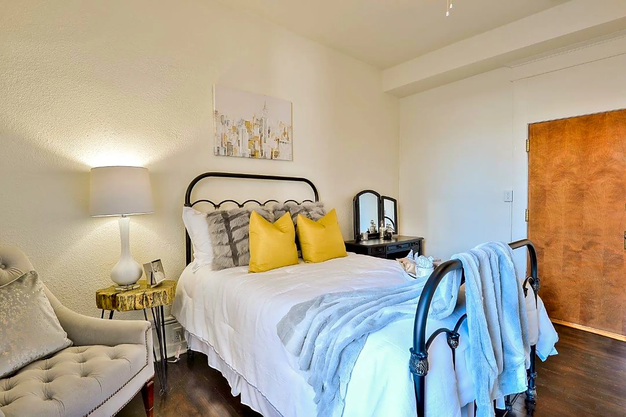 Bedroom - The Westlyn Apartments - Reno, NV