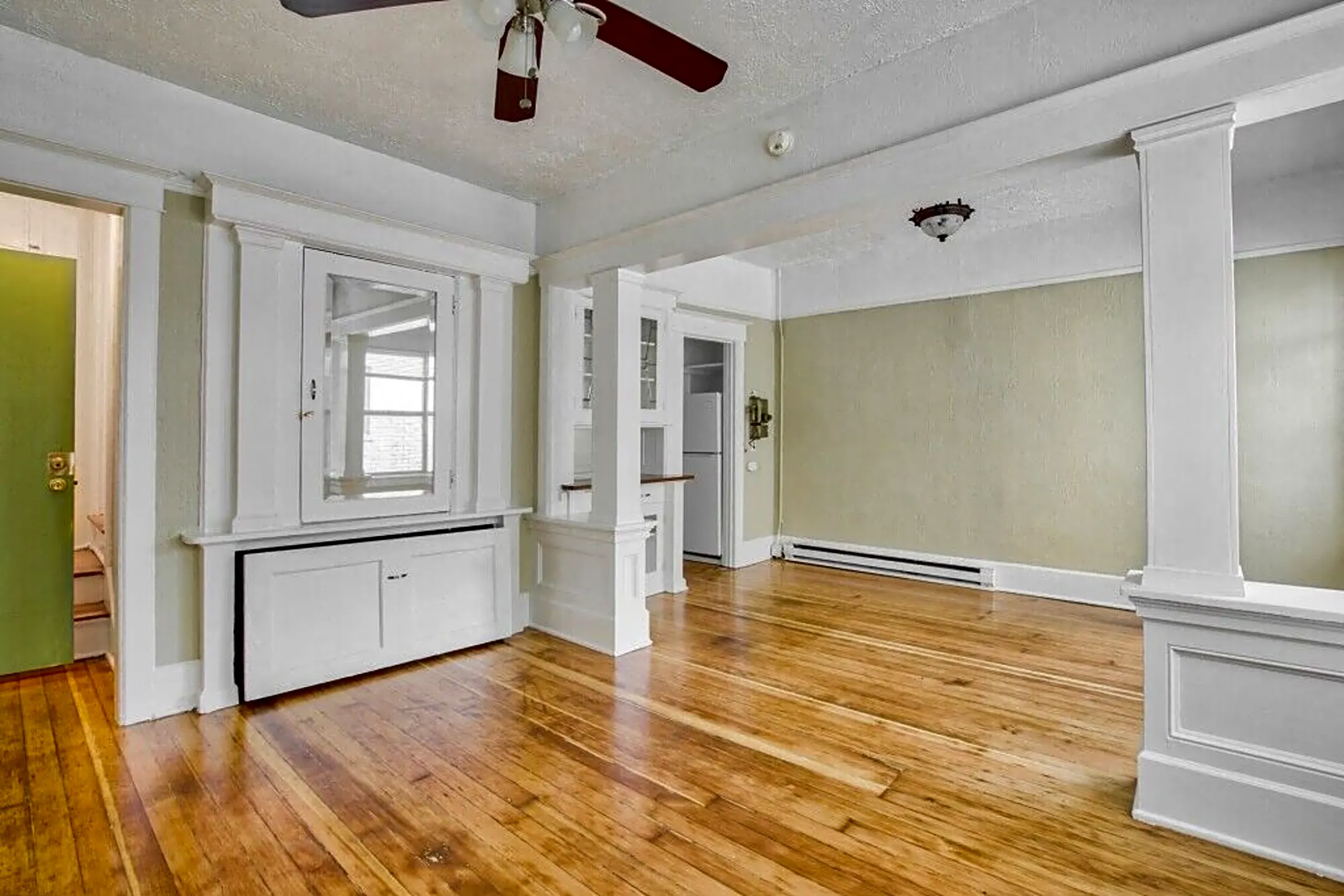 Living Room - Teasdale Apartments - Portland, OR