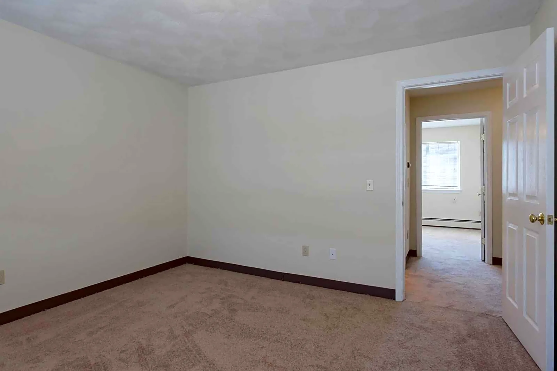 Bedroom - River's Edge Cowesett Terrace - West Warwick, RI