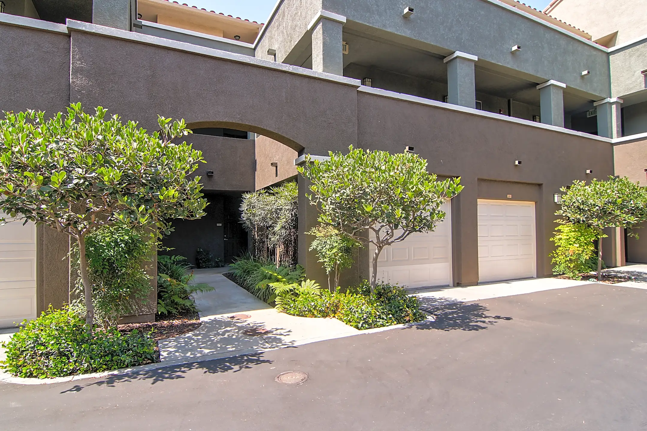 Madrid Apartments Mission Viejo, CA 92692