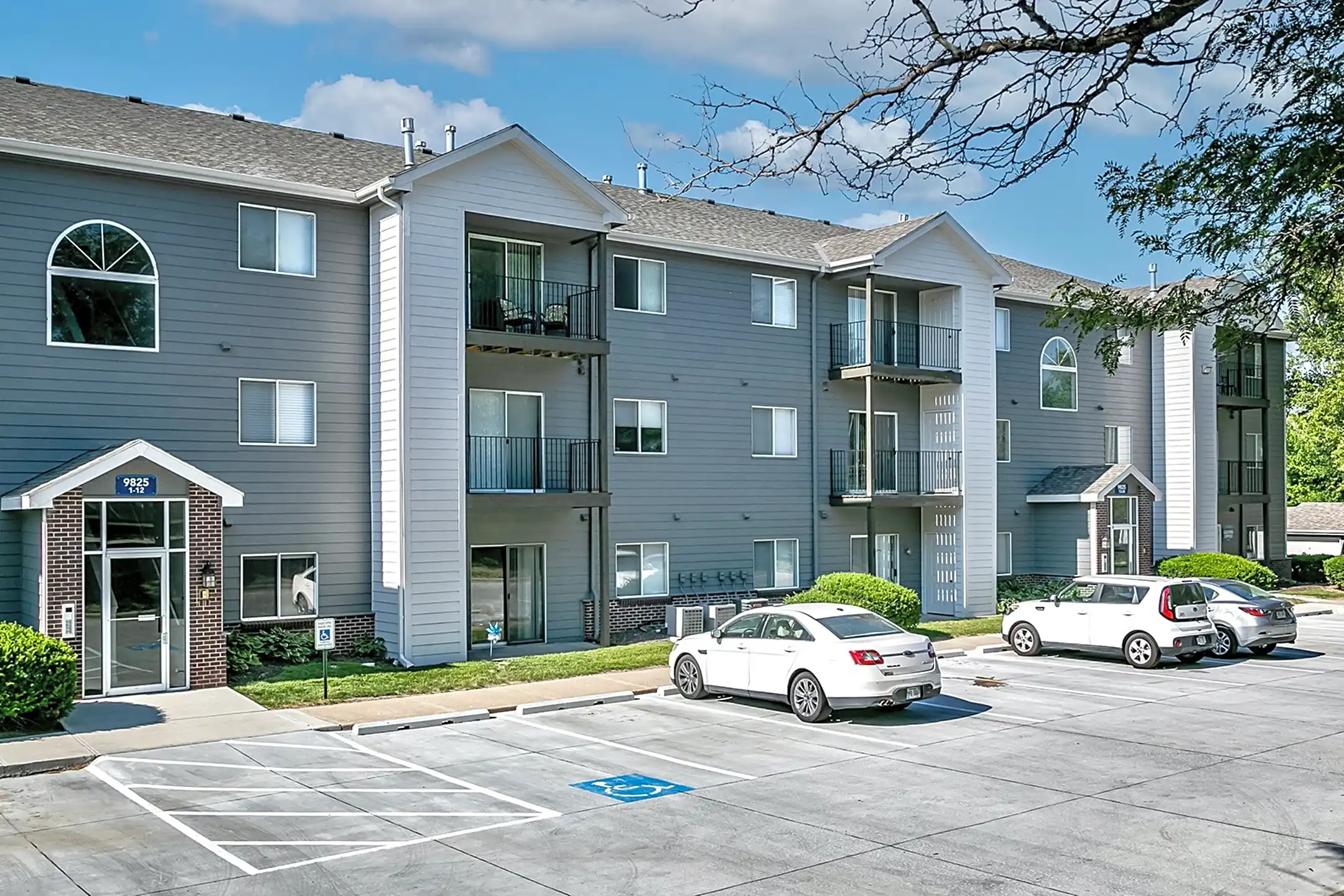 Flatwater Apartments La Vista, NE 68128