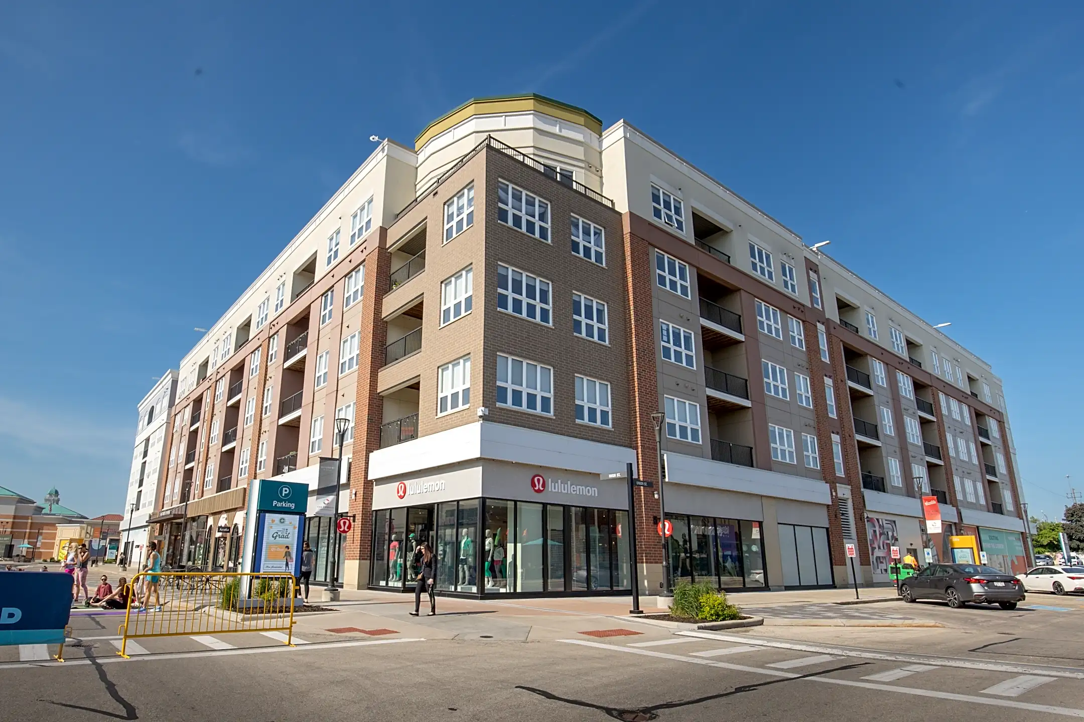 The Corners of Brookfield Apartments 260 North Lord Street
