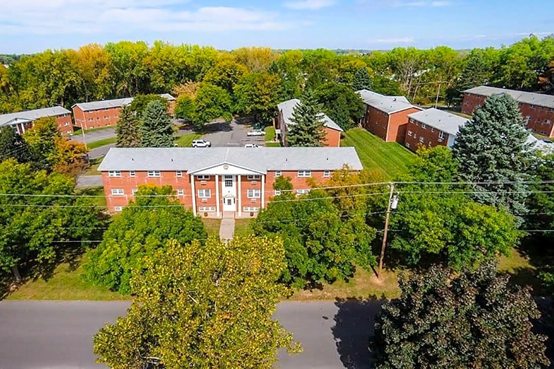 Orchard Estates 125 Roxboro Cir Mattydale, NY Apartments for Rent