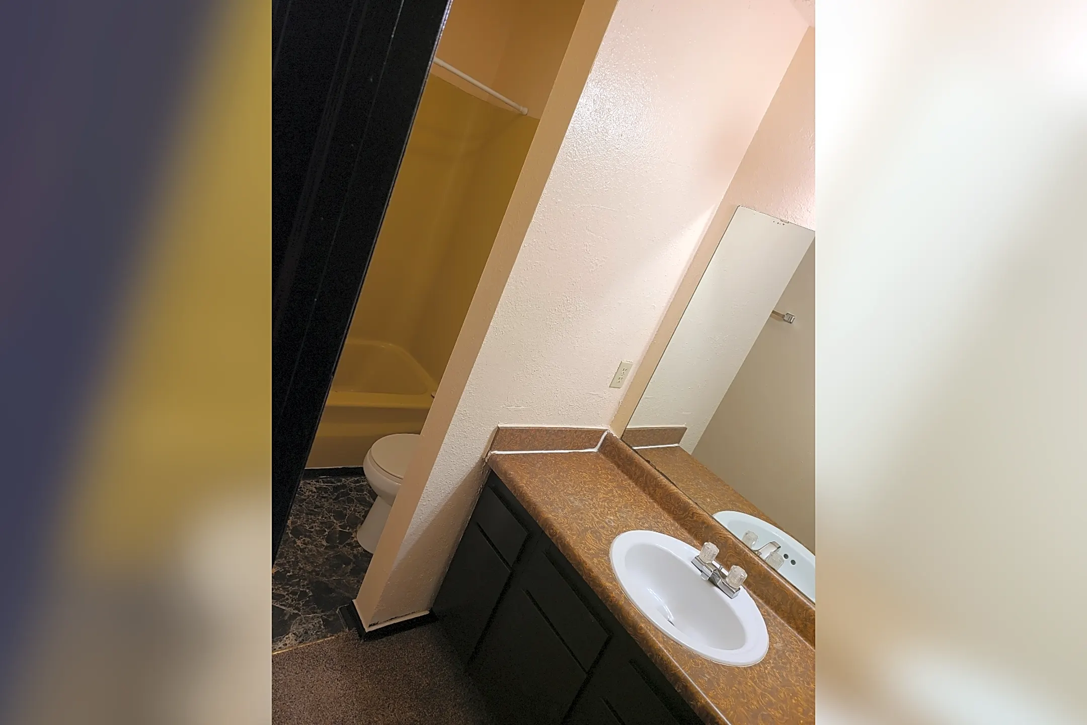 Bethany Square Bethany, OK 73008