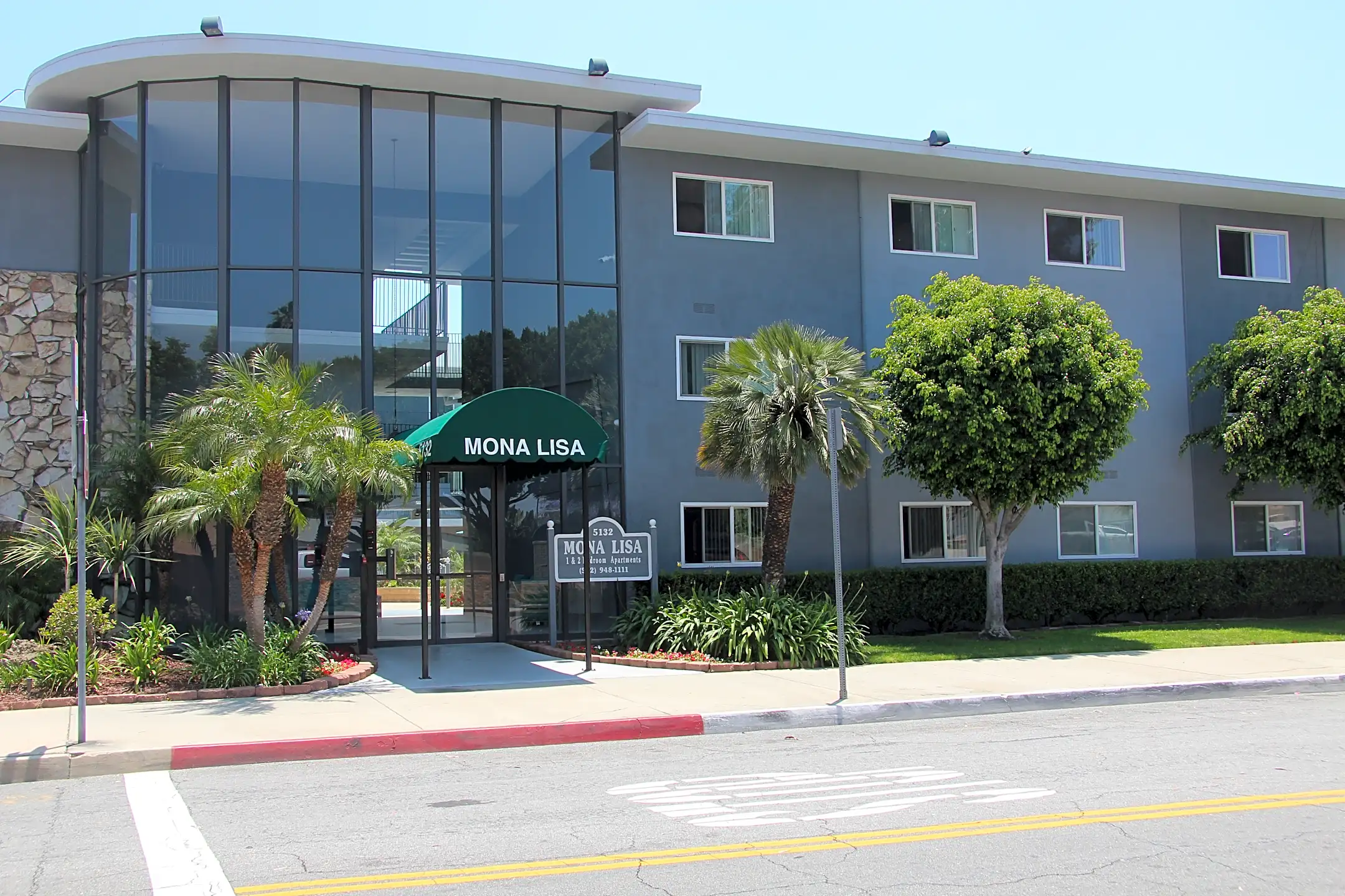 Mona Lisa Apartments 5132 San Gabriel Pl Pico Rivera, CA Apartments