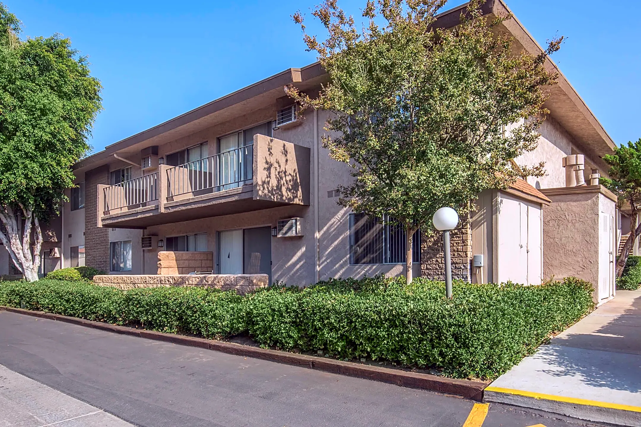 RC Briarwood Apartment Homes - Fullerton, CA 92831