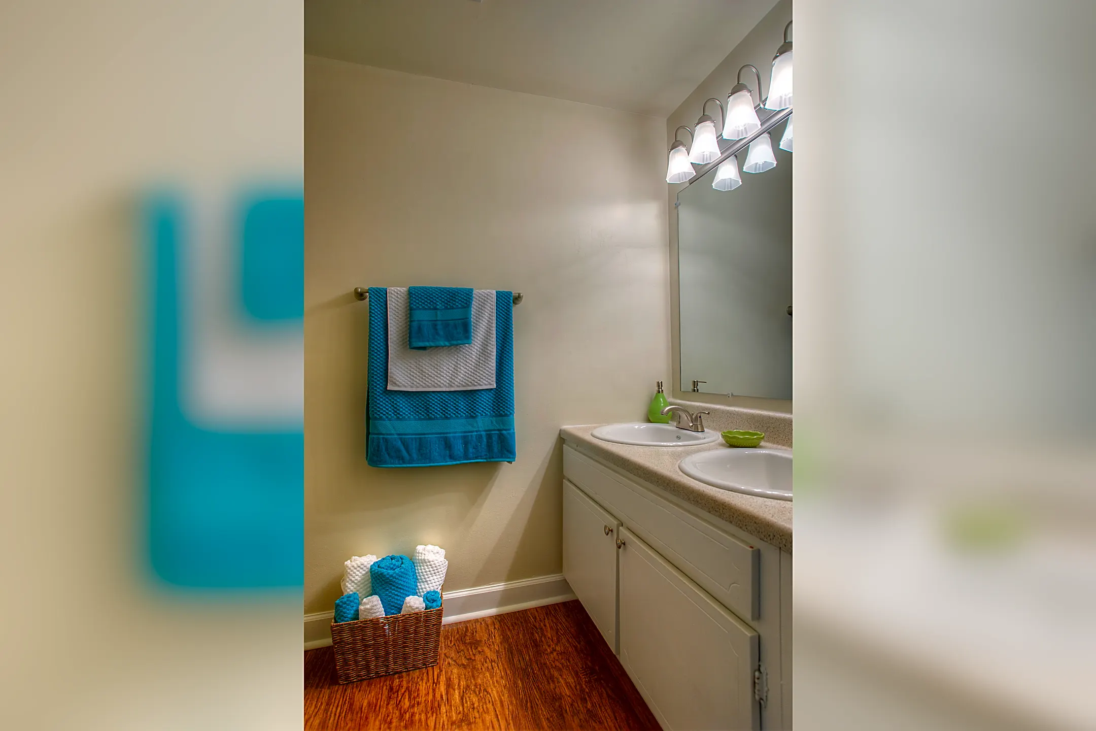 Lemans at Lawndale 2005 W Cone Blvd Greensboro, NC Apartments for