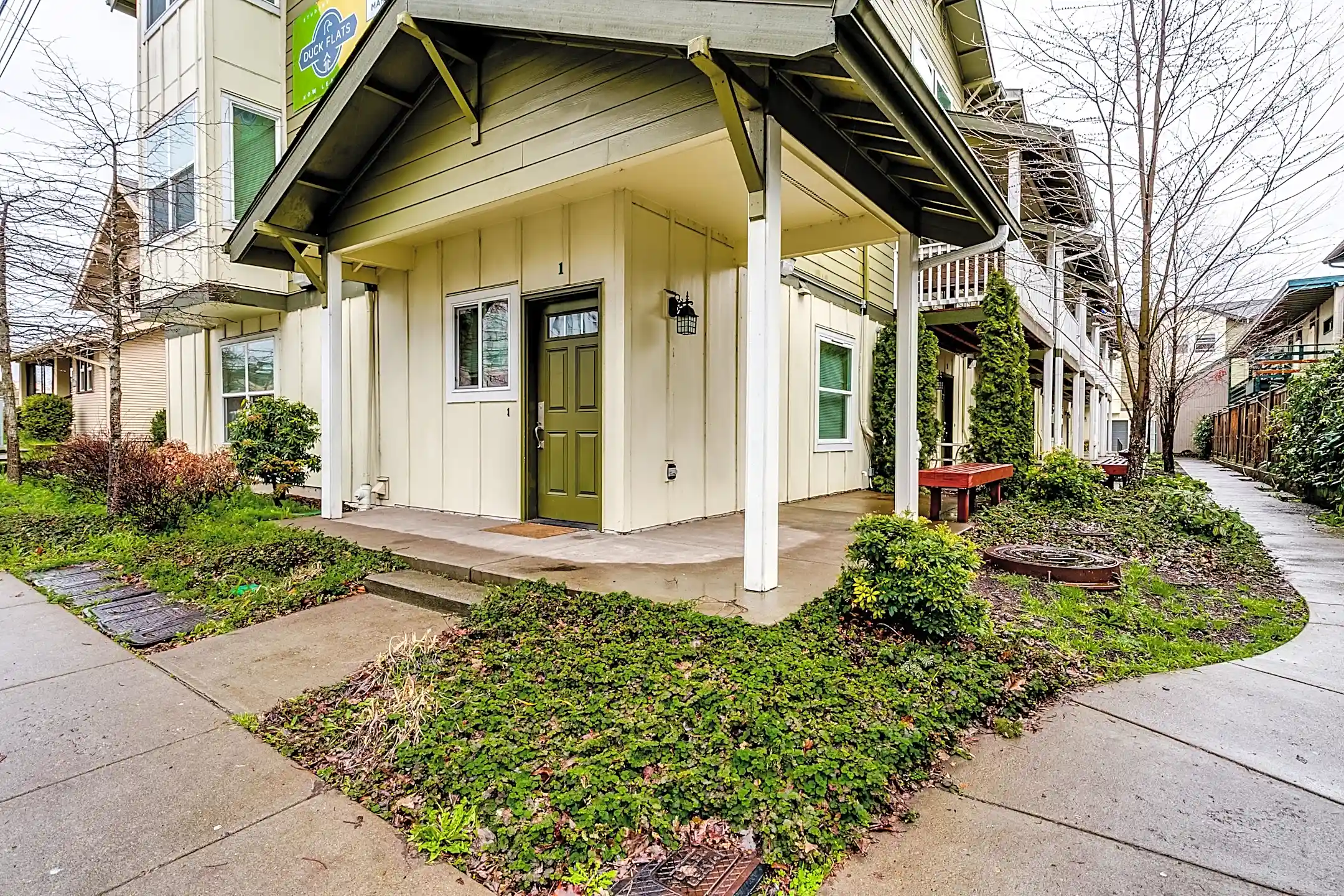 The Duck Flats Student Housing 945 Patterson St Eugene, OR