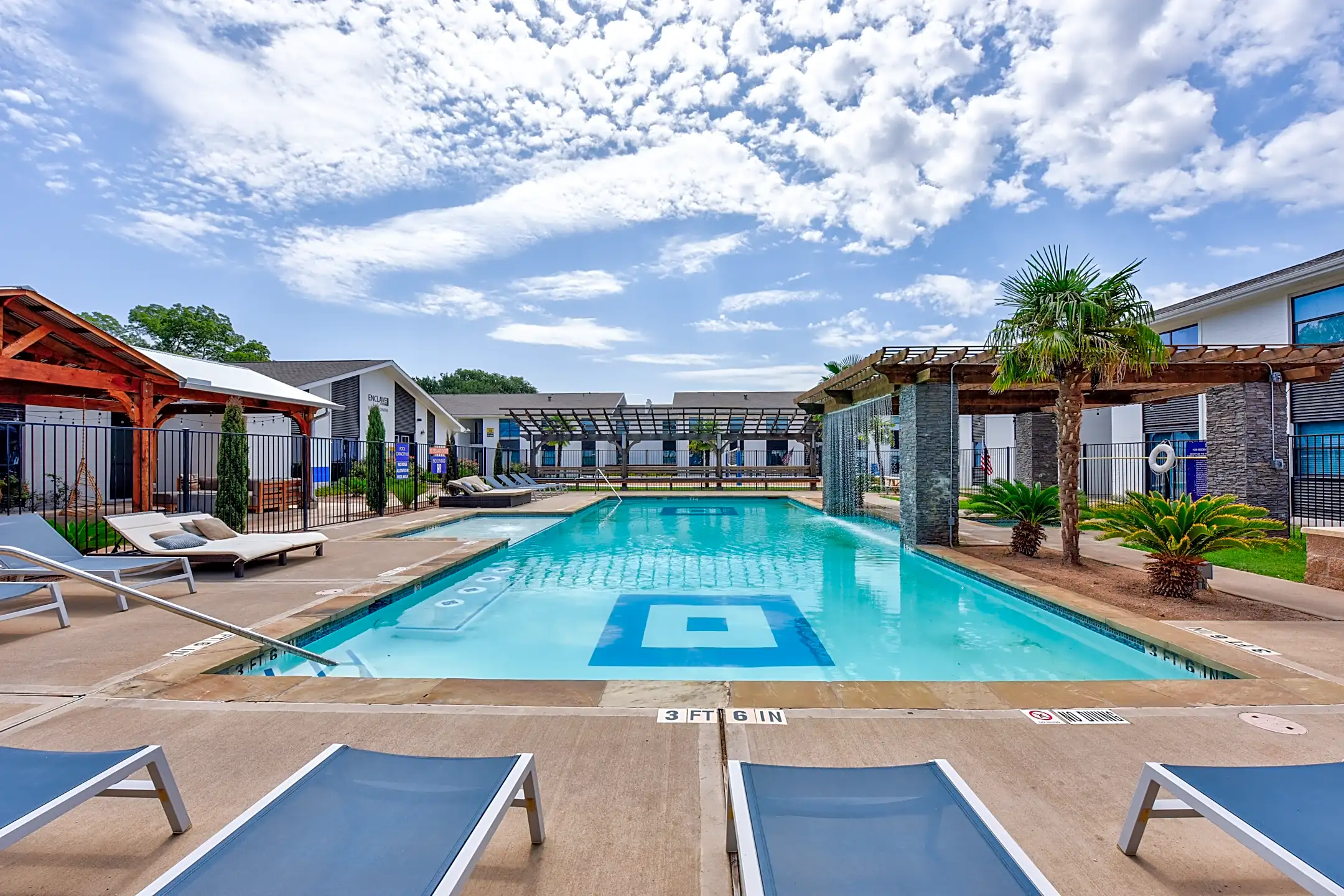 Enclave at the Stadium Waco, TX 76704