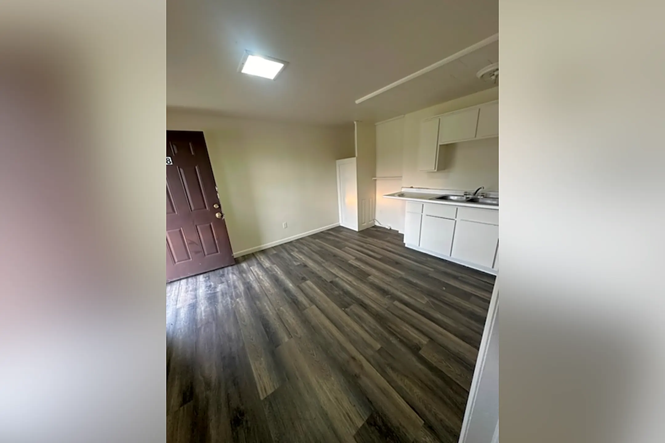 2223 N Water St Apartments Uhrichsville, OH 44683