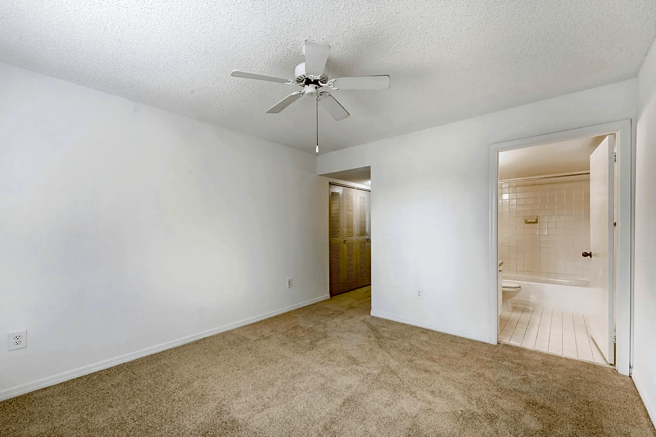 Coconut Palm Club Apartments - 5400 NW 55th Blvd | Coconut Creek, FL ...